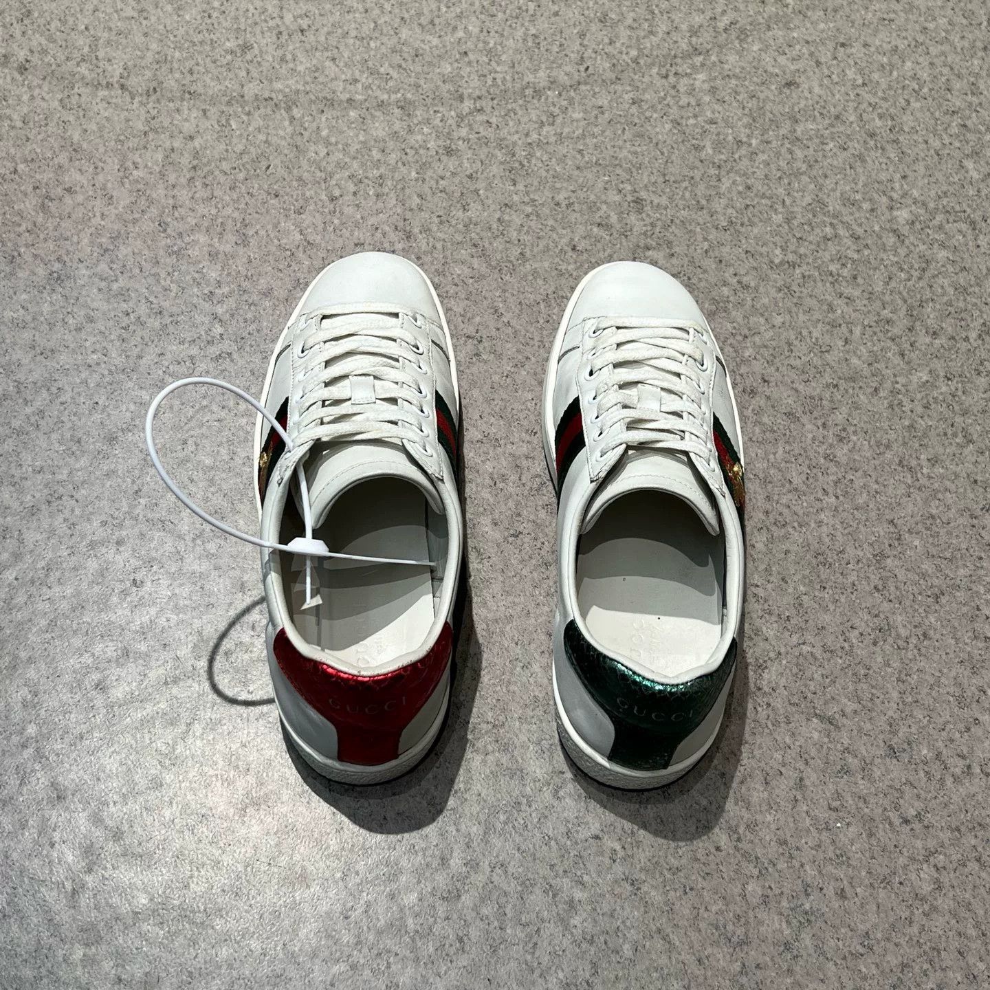 Gucci Gucci White Lowtop Sneakers 37 Women Size US 6.5 / IT 36.5 - 8 Thumbnail