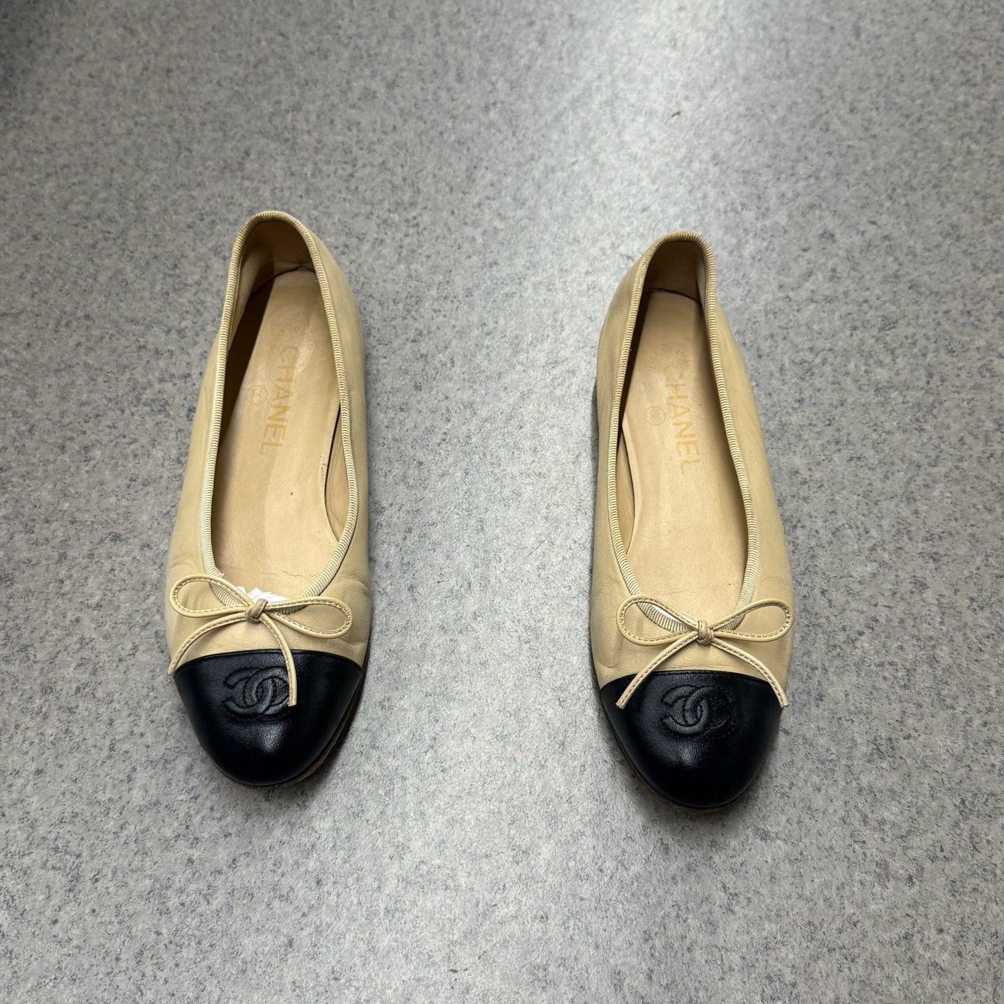 Chanel Chanel Leather Lowtop Sneakers 37 Women Size US 6.5 / IT 36.5 - 4 Thumbnail