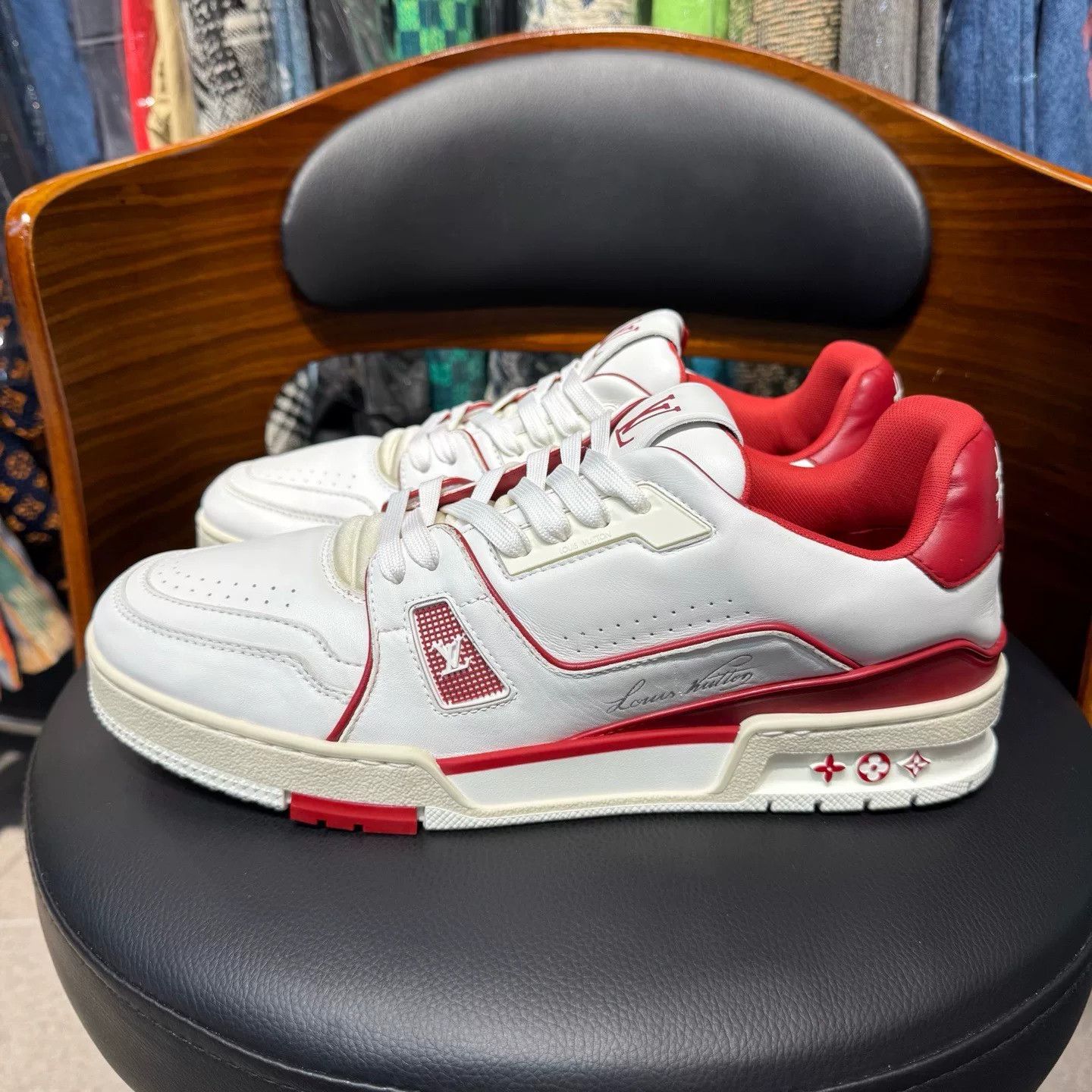 Louis Vuitton Louis Vuitton Training Red Lowtop Sneakers 42.5 Men Size US 9.5 / EU 42-43 - 6 Thumbnail