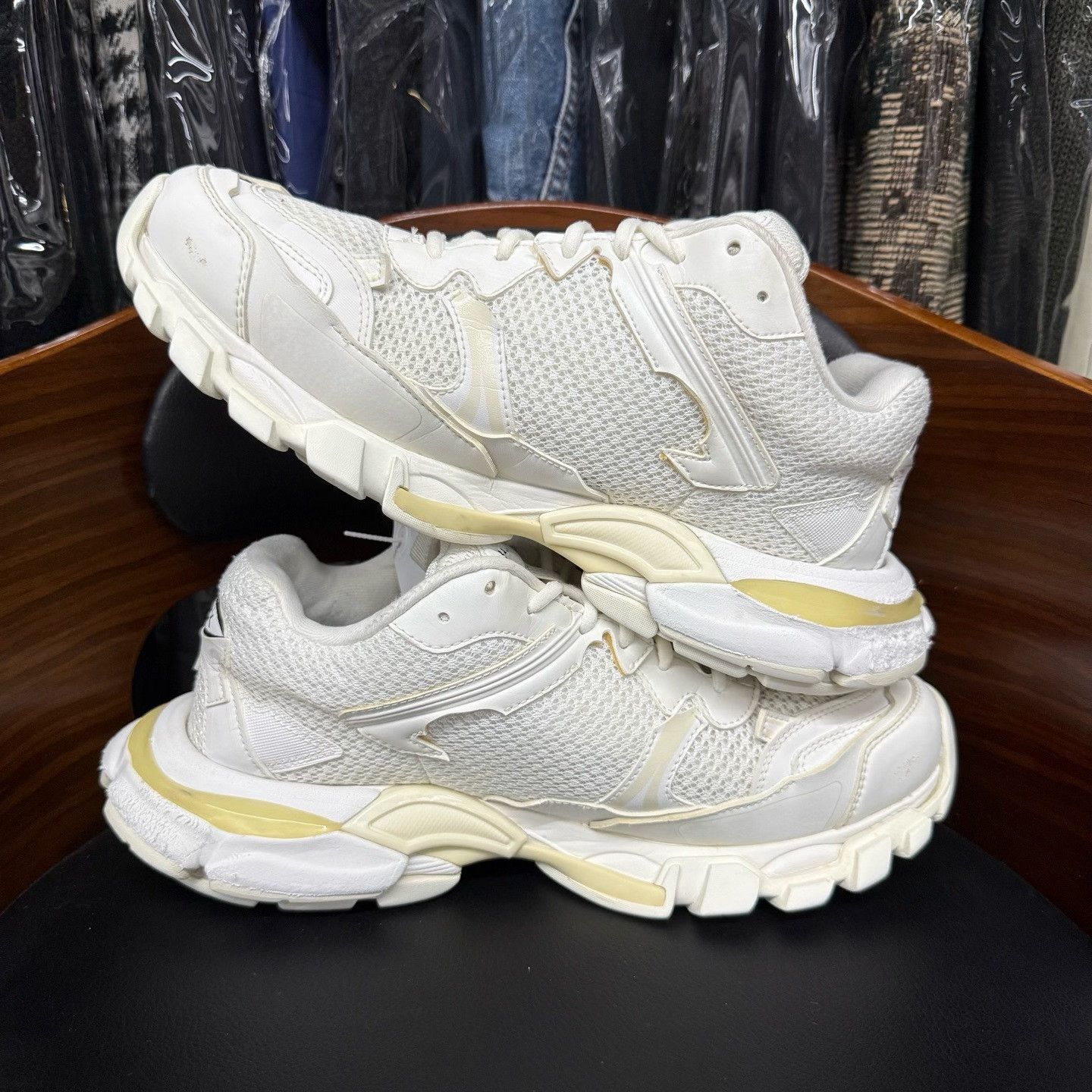 Balenciaga Balenciaga Nylon White Lowtop Sneakers 42 Men Size US 9 / EU 42 - 7 Thumbnail