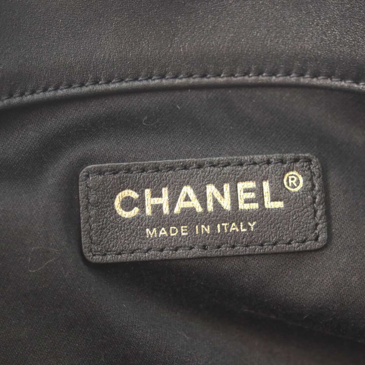 Chanel Chanel Chanel Calfskin Tote Bag Leather Tote Bag AS5466 DUTY FREE for USA Size ONE SIZE - 8 Thumbnail