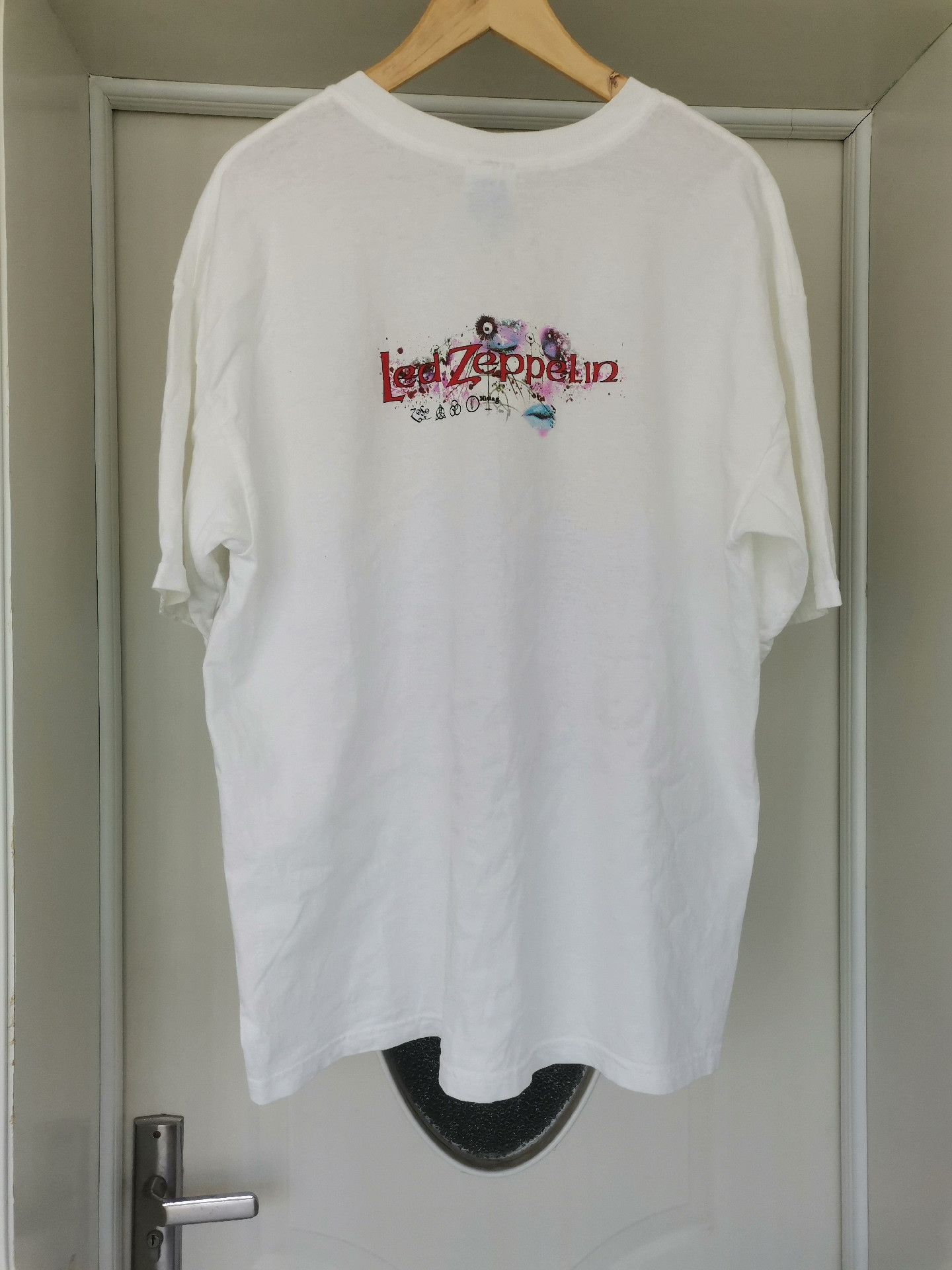 Vintage Led Zeppelin 2001 Vintage Tour T-Shirt Size US M / EU 48-50 / 2 - 2 Thumbnail