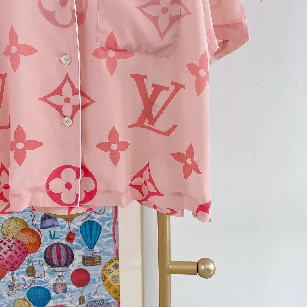 Louis Vuitton Louis Vuitton Monogram Silk Blouse 36 Size XS / US 0-2 / IT 36-38 - 4 Thumbnail