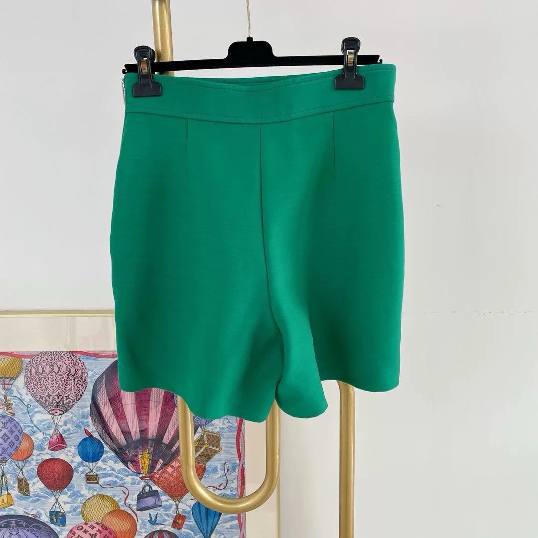 Louis Vuitton Louis Vuitton Green Shorts Size 40 Size 40" / US 18 - 2 Thumbnail