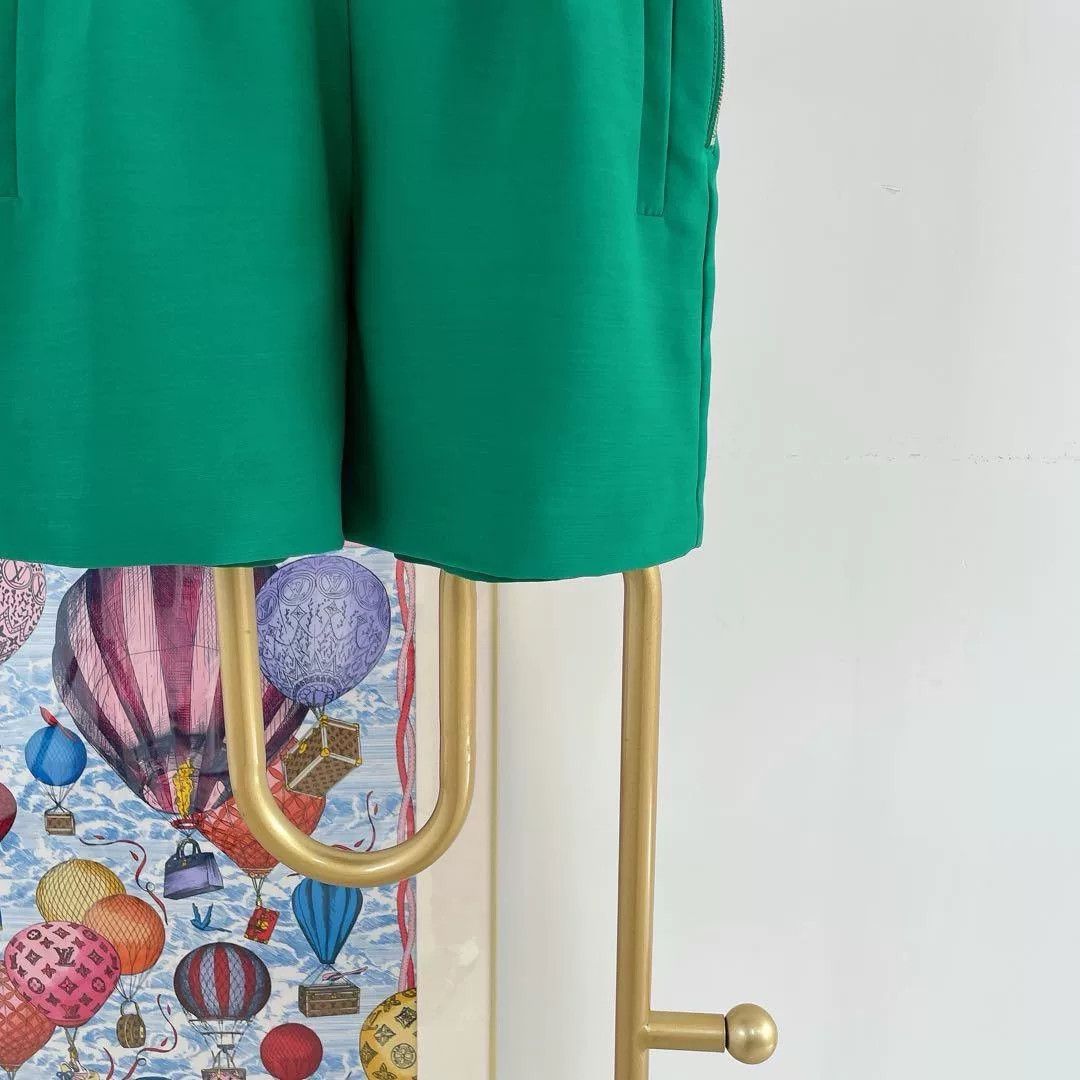 Louis Vuitton Louis Vuitton Green Shorts Size 40 Size 40" / US 18 - 4 Thumbnail