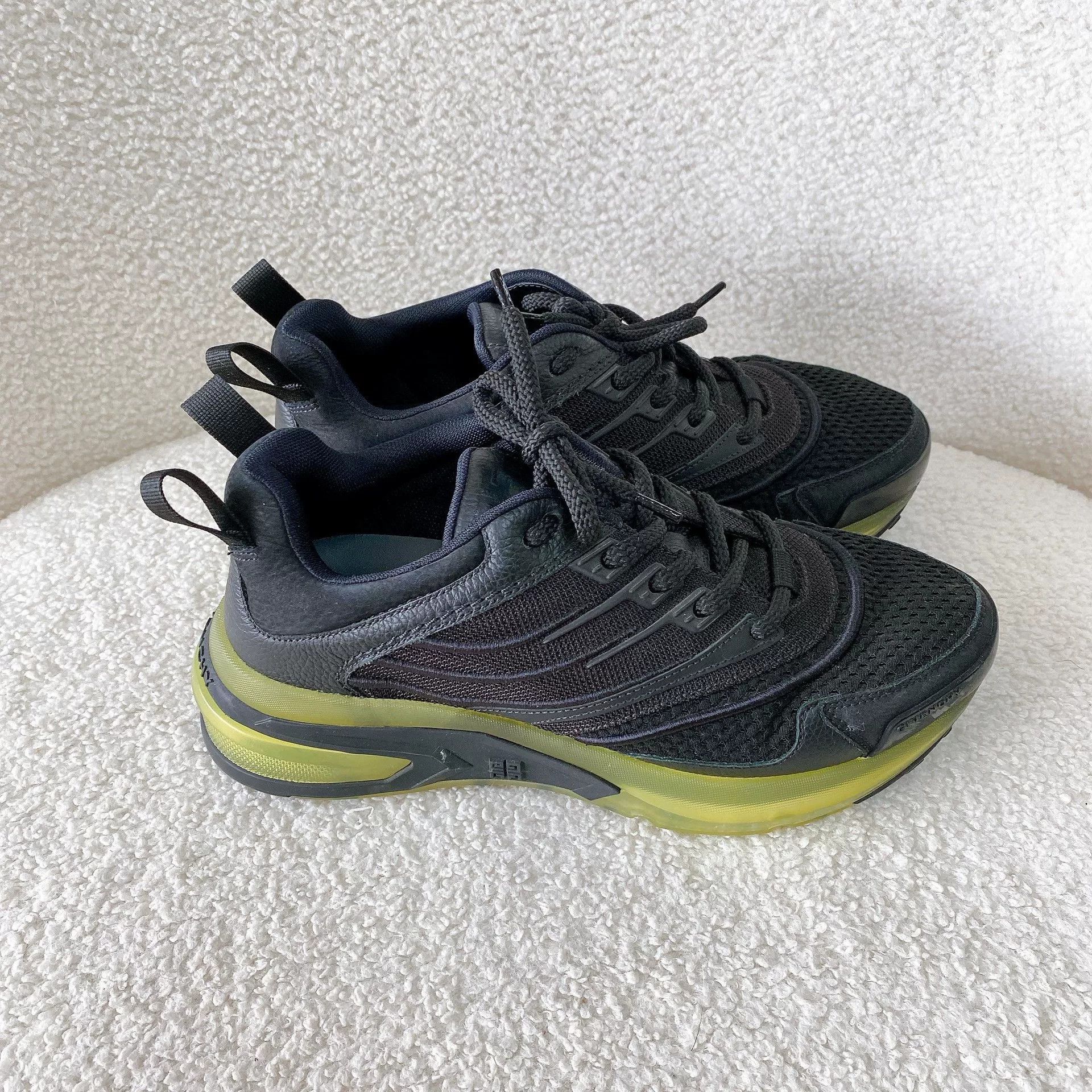 Givenchy Givenchy Black Sneakers Size 36 Size US 5 / IT 35 - 3 Thumbnail