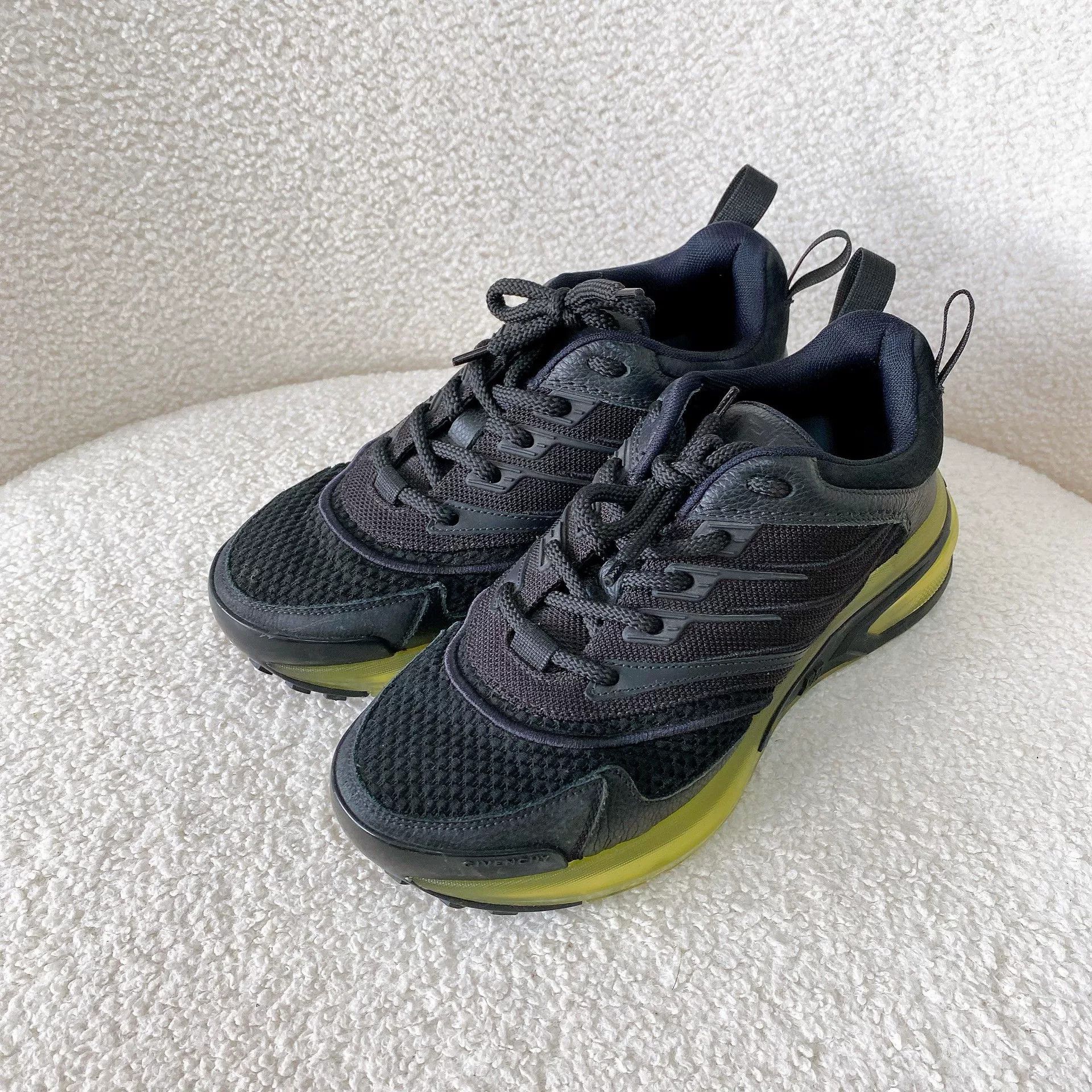 Givenchy Givenchy Black Sneakers Size 36 Size US 5 / IT 35 - 5 Thumbnail
