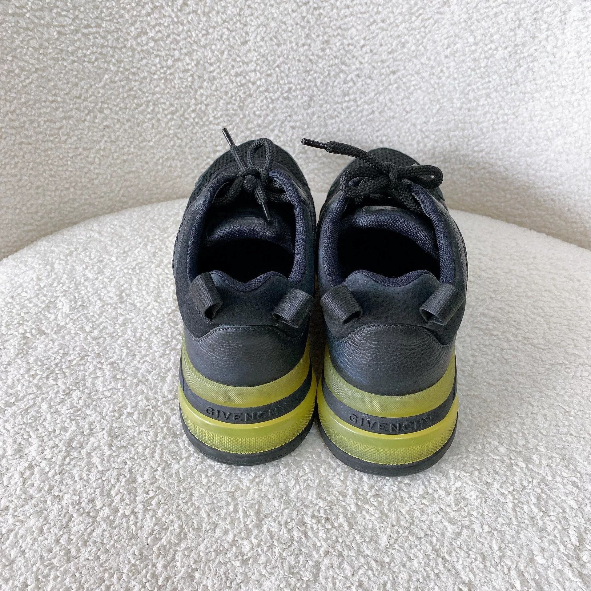 Givenchy Givenchy Black Sneakers Size 36 Size US 5 / IT 35 - 4 Thumbnail