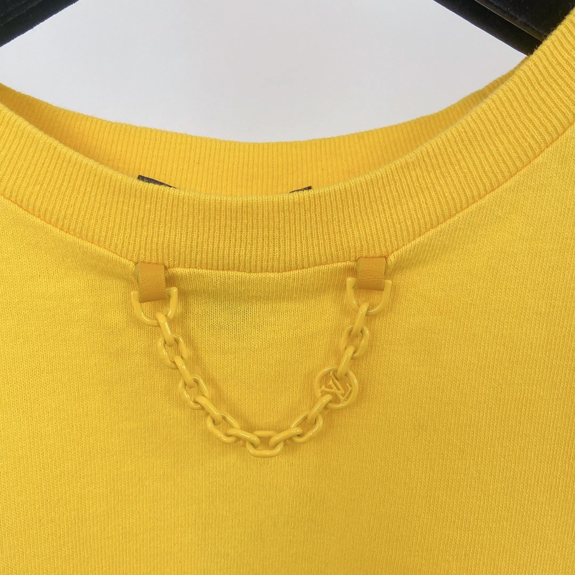 Louis Vuitton Louis Vuitton Yellow Short T-shirt XS Size XS / US 0-2 / IT 36-38 - 5 Thumbnail