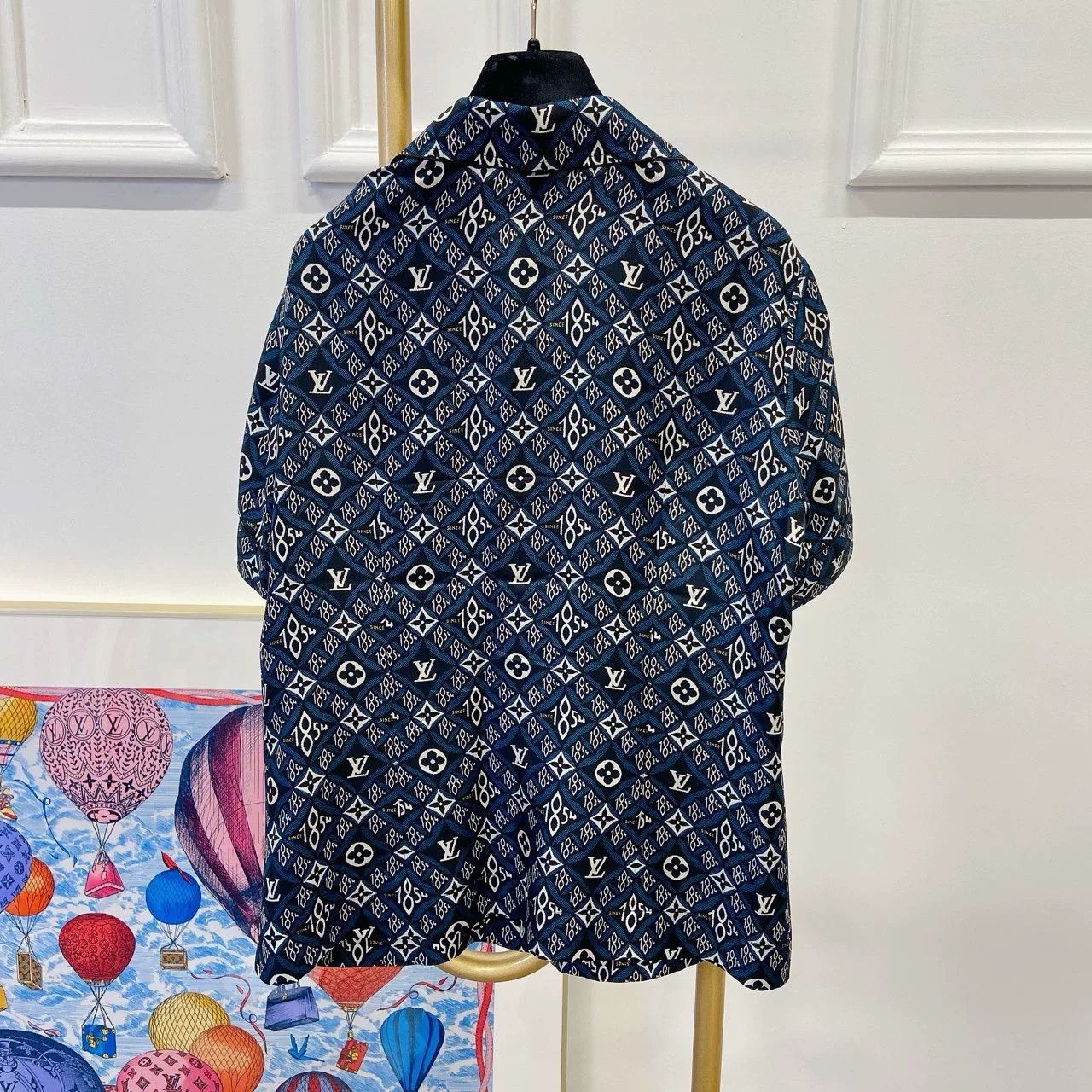 Louis Vuitton Louis Vuitton Logo Silk Shirt Set Size XS / US 0-2 / IT 36-38 - 2 Thumbnail