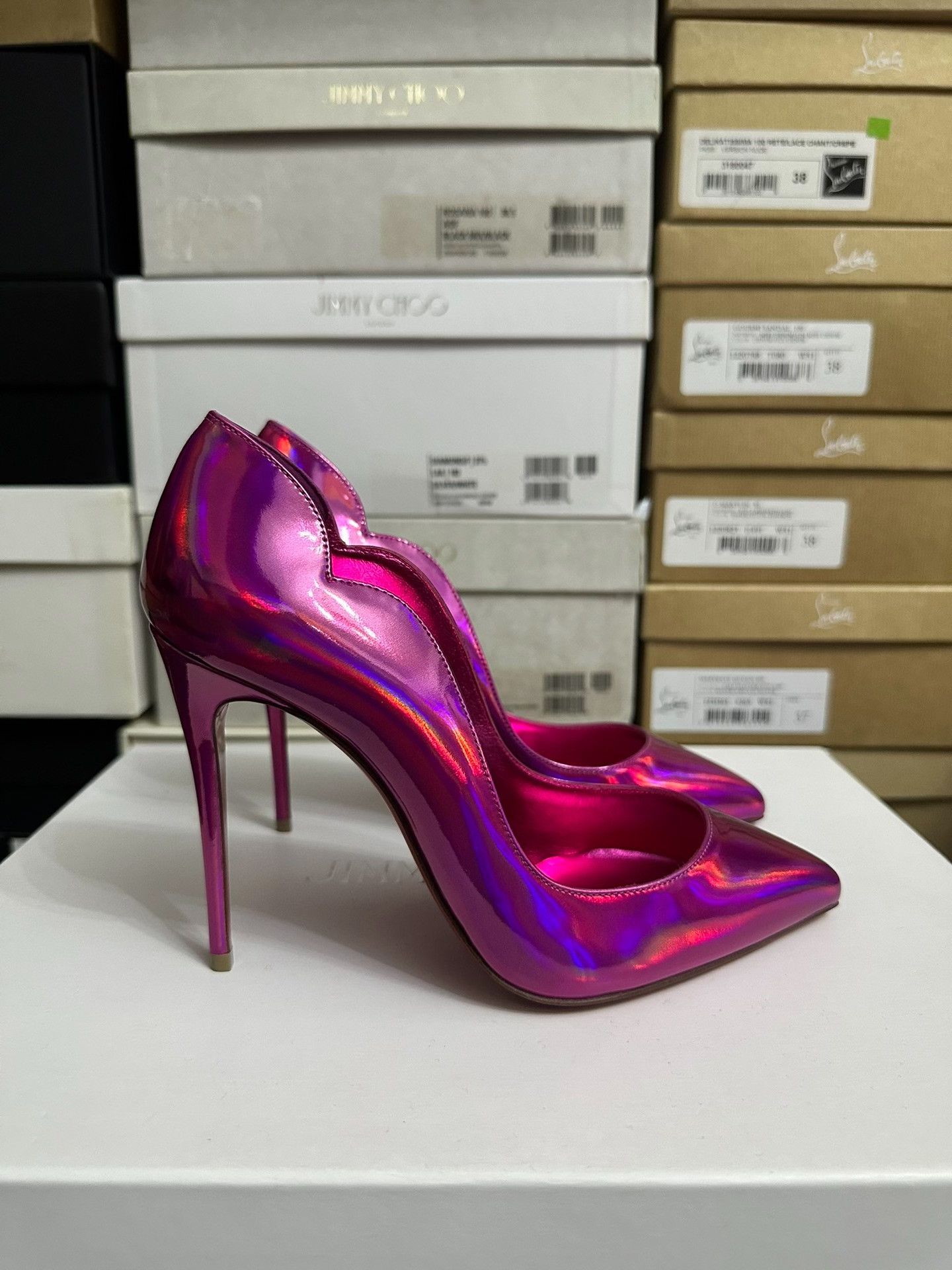 Christian Louboutin Christian Louboutin Electric Pink Red Sole Heels Size US 5 / IT 35 - 3 Thumbnail