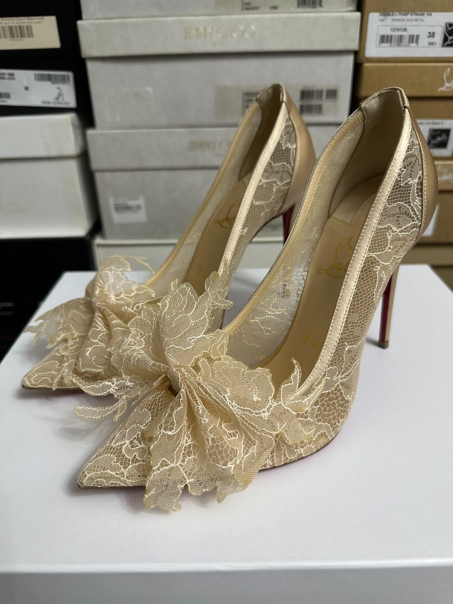 Christian Louboutin Christian Louboutin Lace Flower Heels Size US 7 / IT 37 - 5 Thumbnail