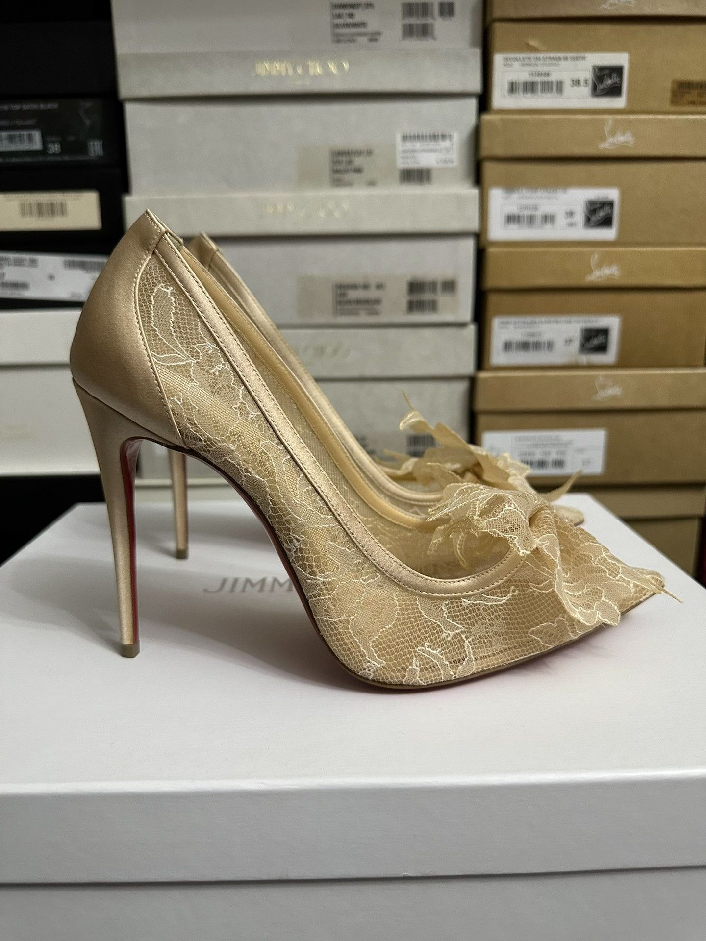 Christian Louboutin Christian Louboutin Lace Flower Heels Size US 7 / IT 37 - 2 Thumbnail