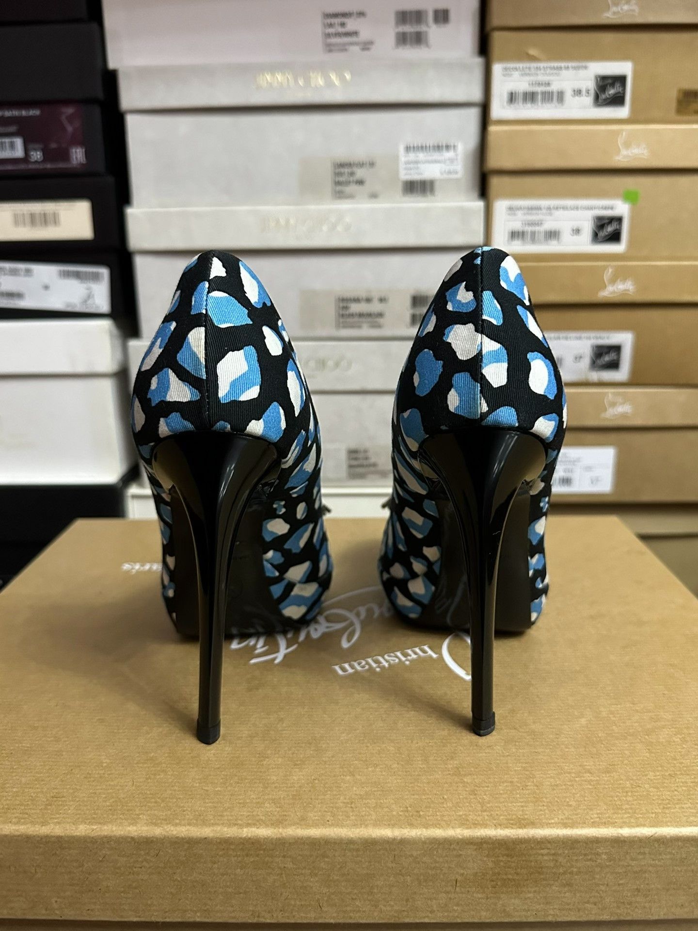Roger Vivier Roger Vivier Blue White Floral Diamond Buckle Heels Size US 5 / IT 35 - 4 Thumbnail