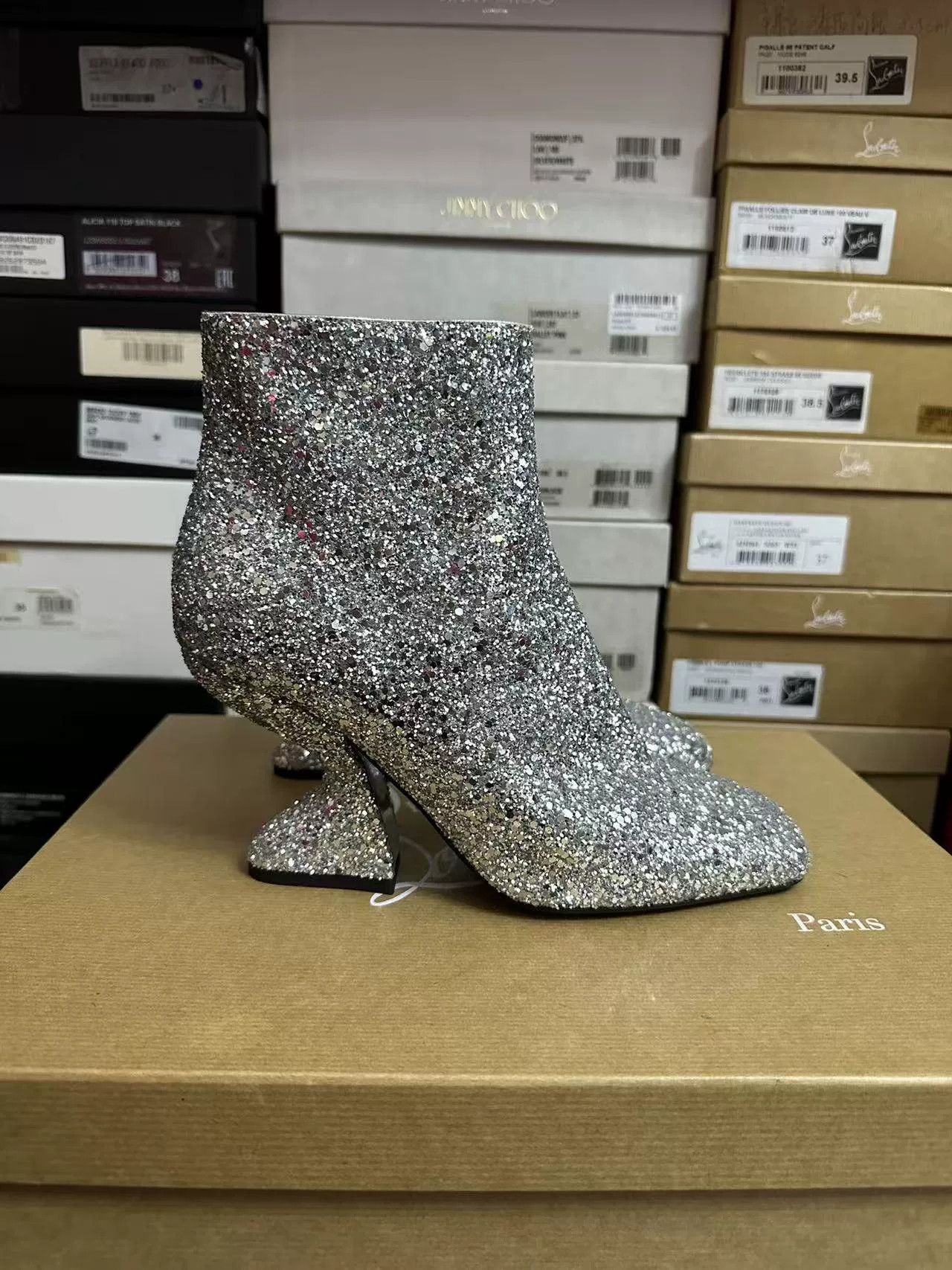 Salvatore Ferragamo Ferragamo Silver Sequined High-Heel Short Boots Size US 7 / IT 37 - 4 Thumbnail