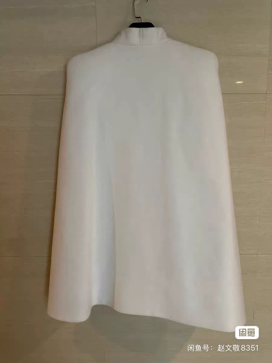 Balmain Balmain Runway White Cape Size S / US 4 / IT 40 - 2 Thumbnail