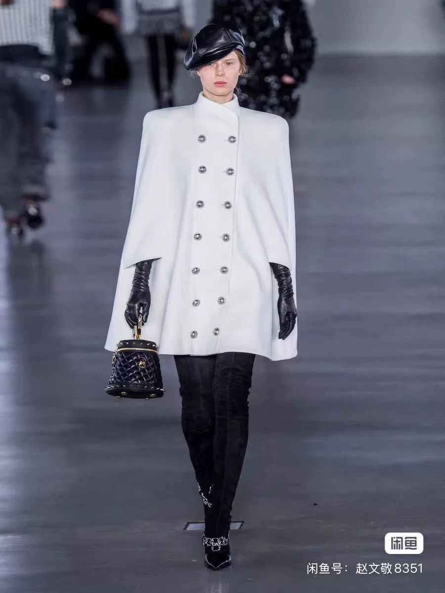 Balmain Balmain Runway White Cape Size S / US 4 / IT 40 - 7 Thumbnail