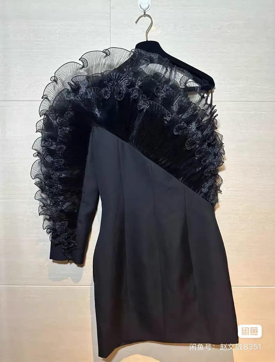 Alexandre Vauthier Alexandre Vauthier Runway Ruffled Dress Size S / US 4 / IT 40 - 2 Thumbnail