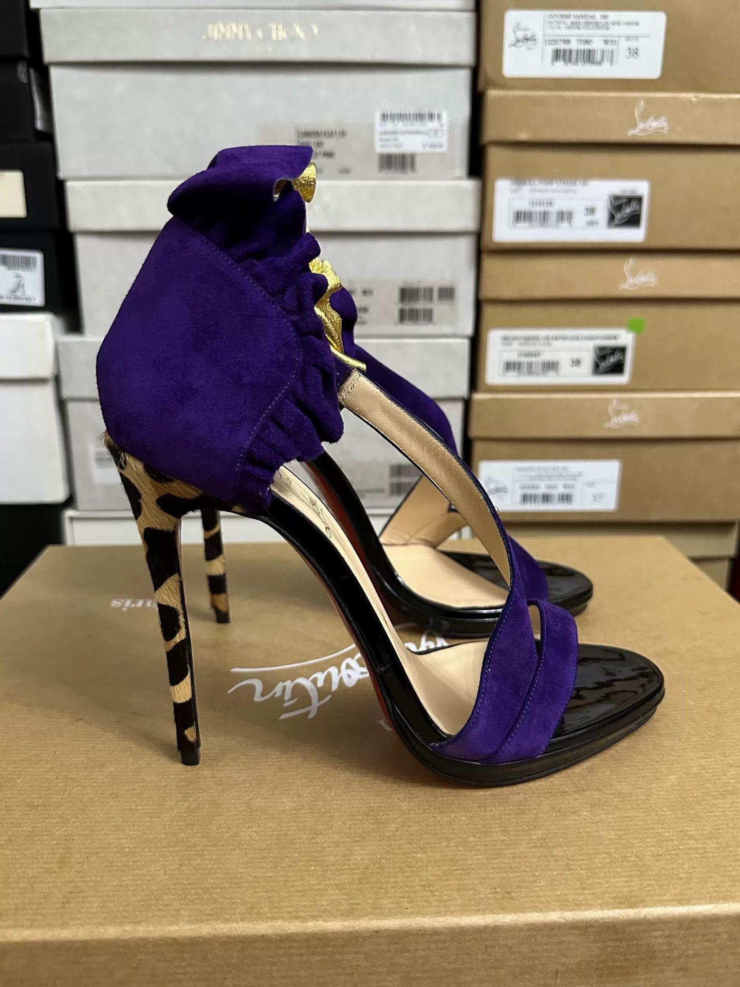 Christian Louboutin Christian Louboutin Limited Edition Heels Size US 7.5 / IT 37.5 - 3 Thumbnail