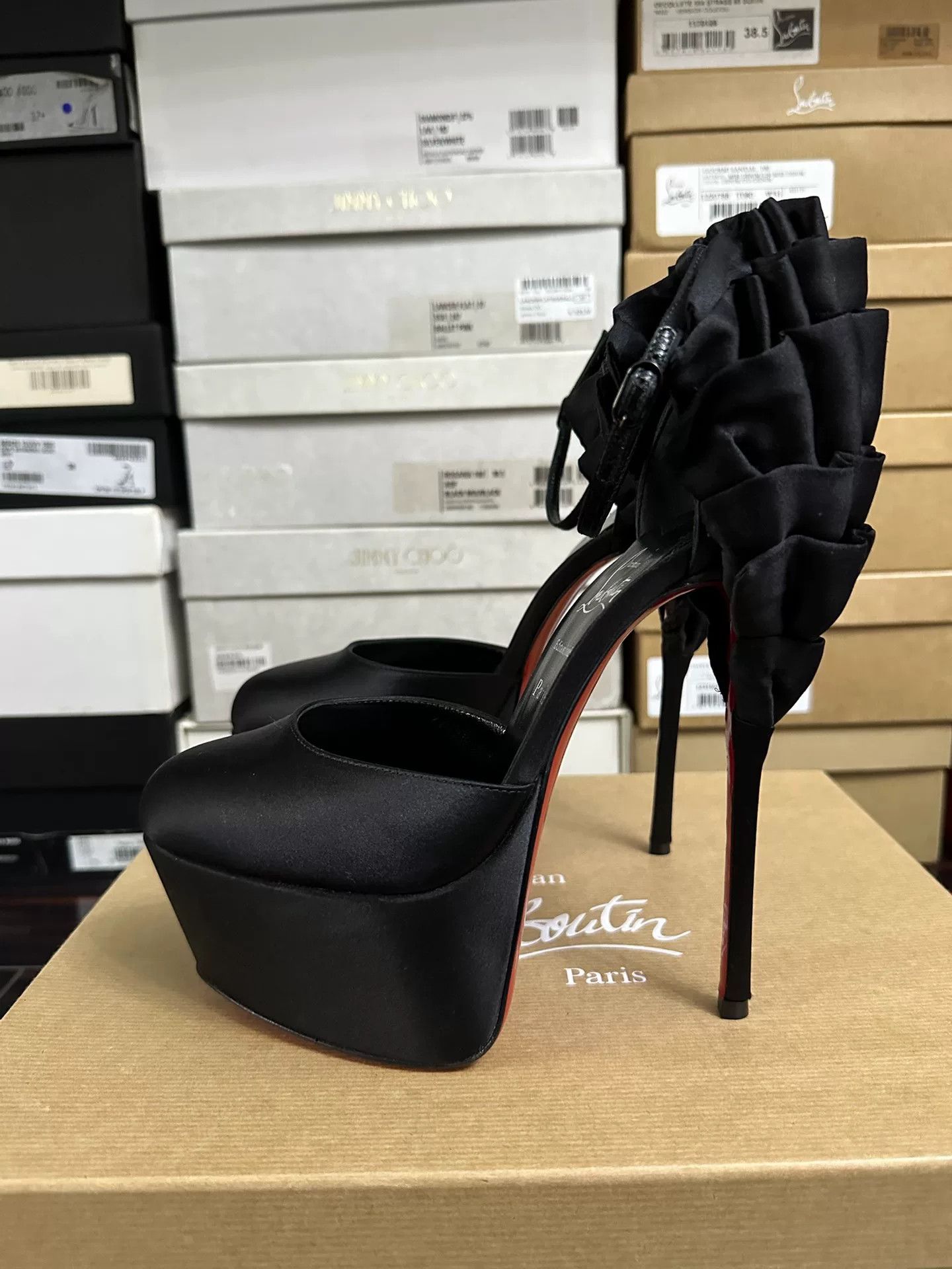 Christian Louboutin Christian Louboutin Limited Court Runway Red Sole Heels Size US 7 / IT 37 - 5 Thumbnail