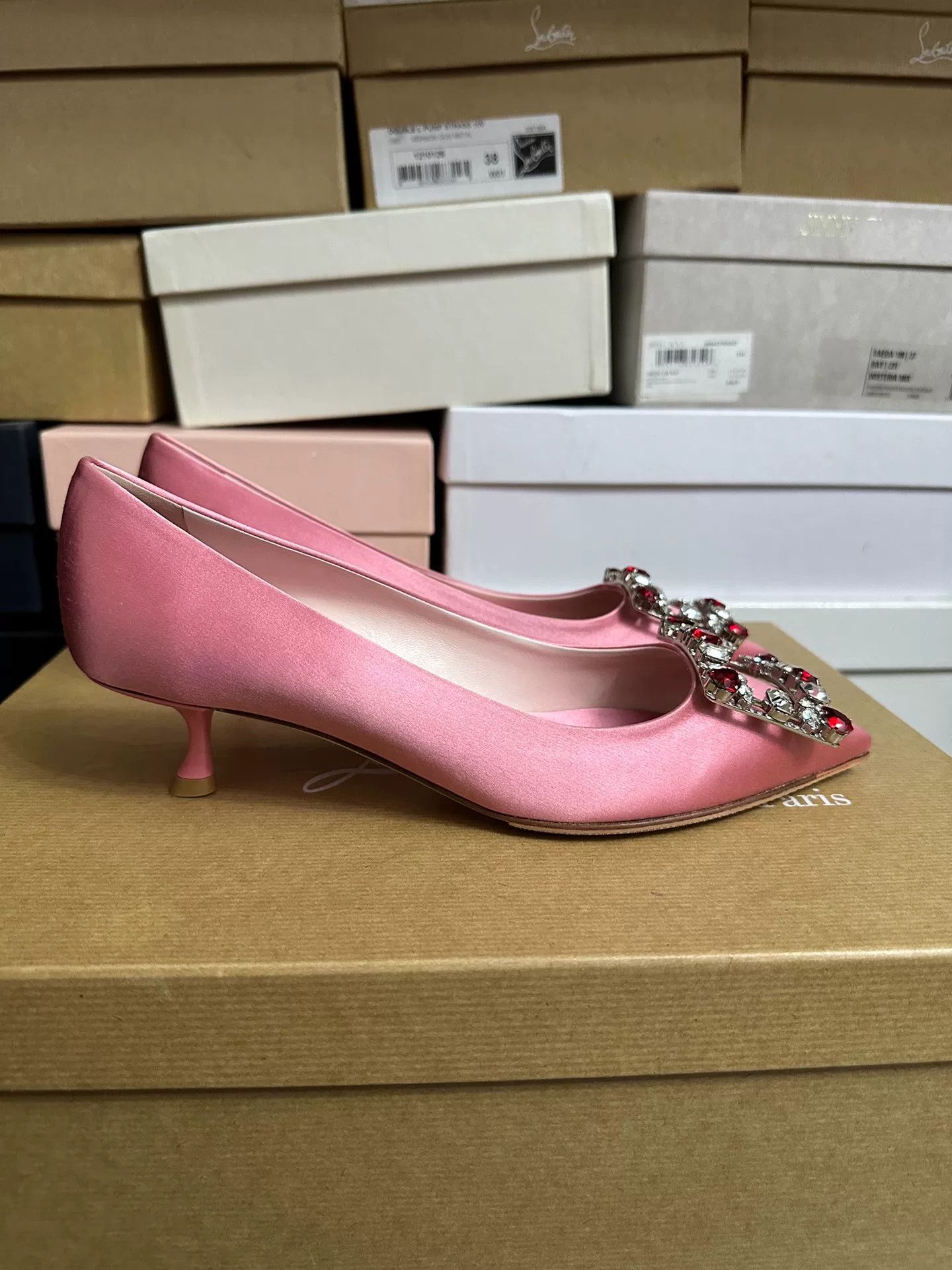 Roger Vivier Roger Vivier Pink Silk Crystal Pointed Heels Size US 7 / IT 37 - 3 Thumbnail