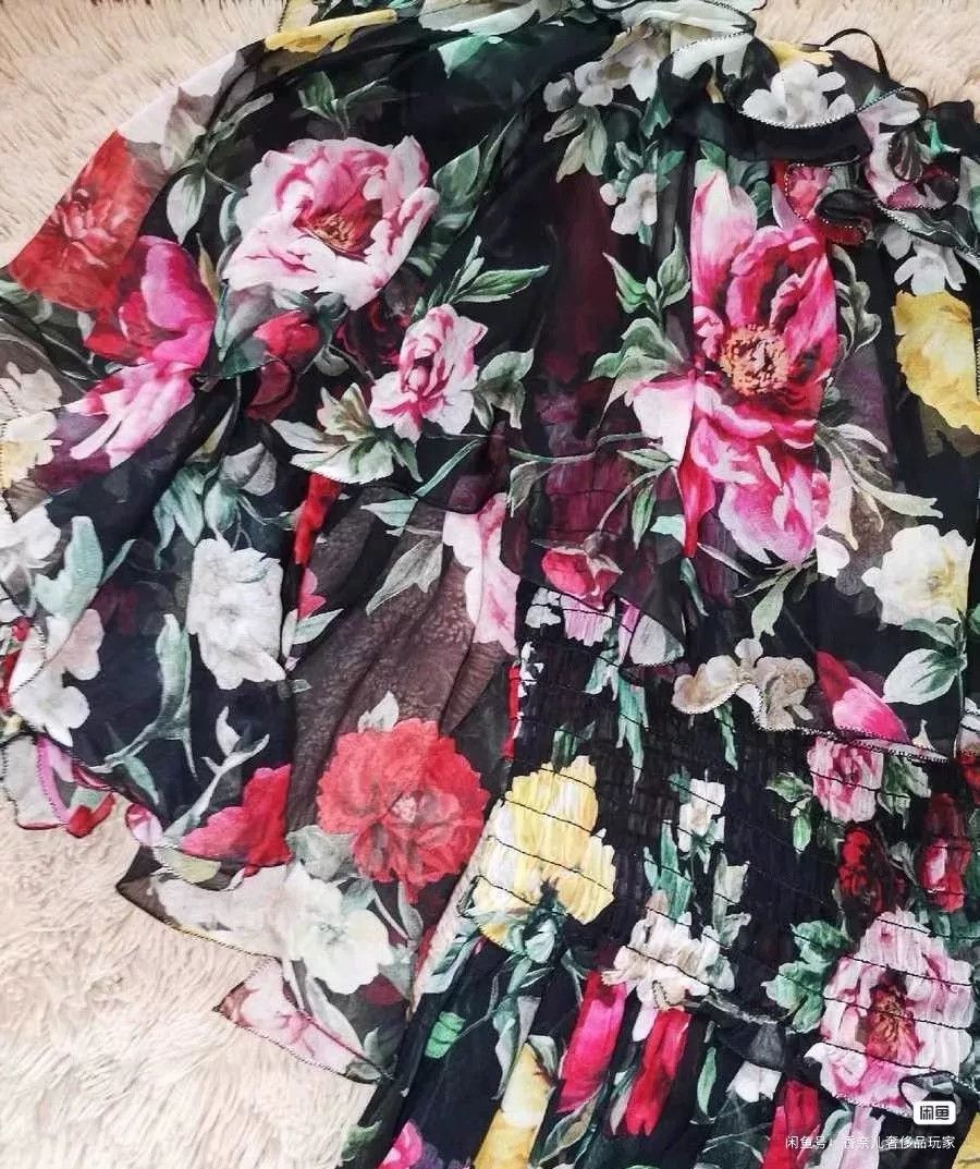 Dolce & Gabbana DG Floral Print Dress Size 38 Size S / US 4 / IT 40 - 3 Thumbnail