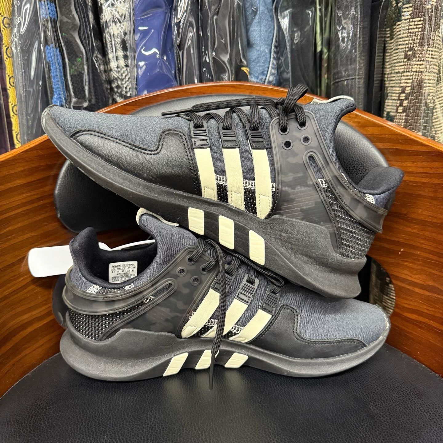 Adidas Adidas Collab Black Lowtop Sneakers 43 Men Size US 10 / EU 43 - 7 Thumbnail
