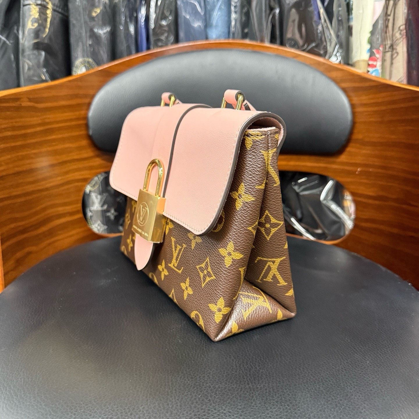 Louis Vuitton Louis Vuitton Pink Shoulder Bag 20 Women Size ONE SIZE - 4 Thumbnail