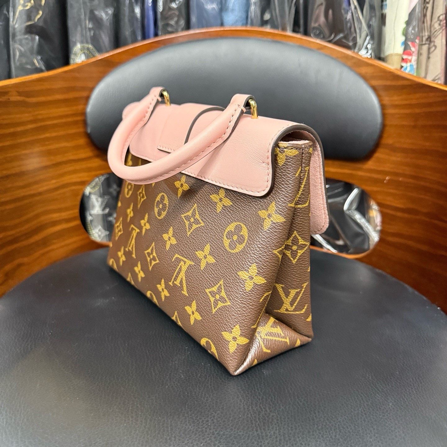 Louis Vuitton Louis Vuitton Pink Shoulder Bag 20 Women Size ONE SIZE - 6 Thumbnail