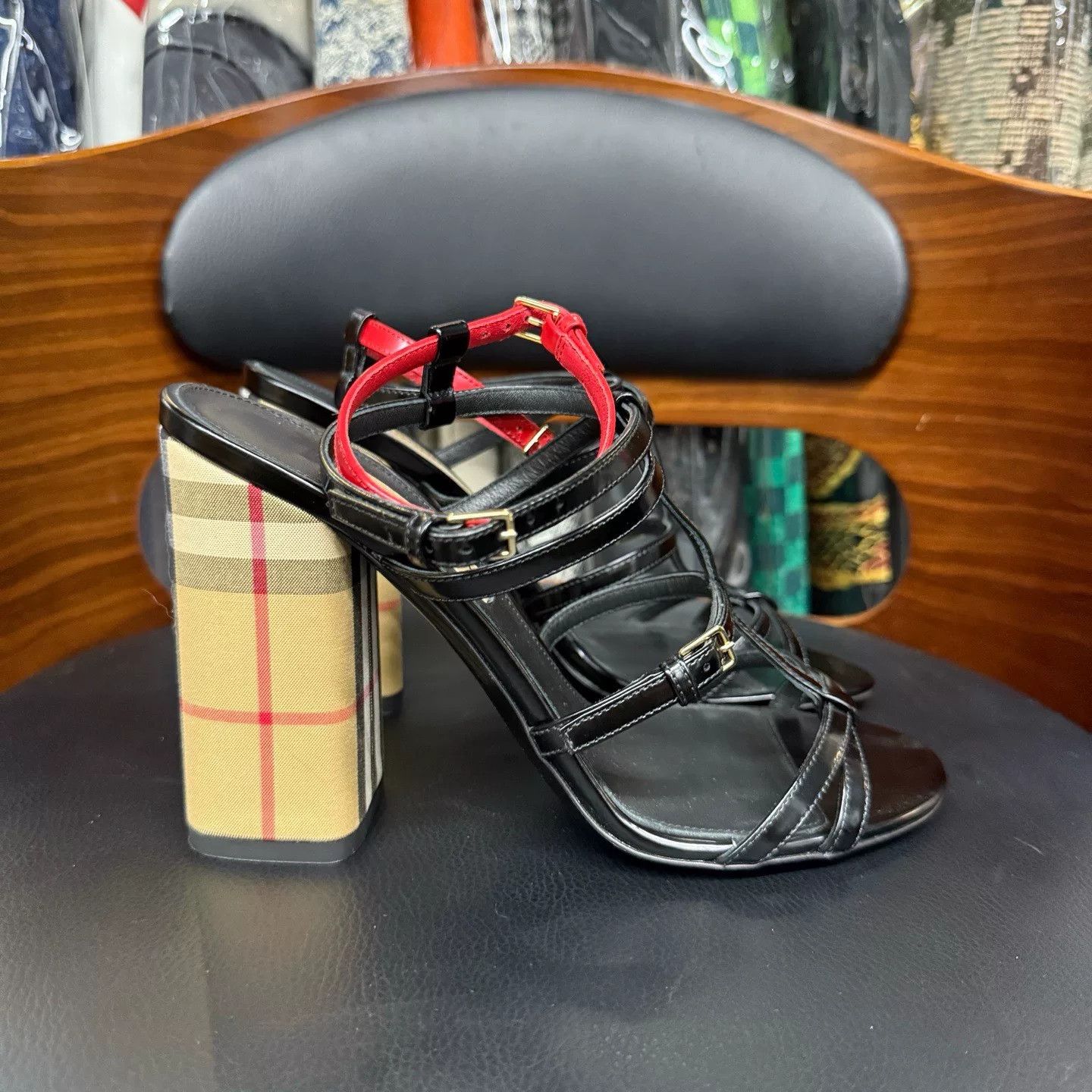 Burberry Burberry Plaid Lowtop Sneakers 38 Women Size US 7.5 / IT 37.5 - 4 Thumbnail