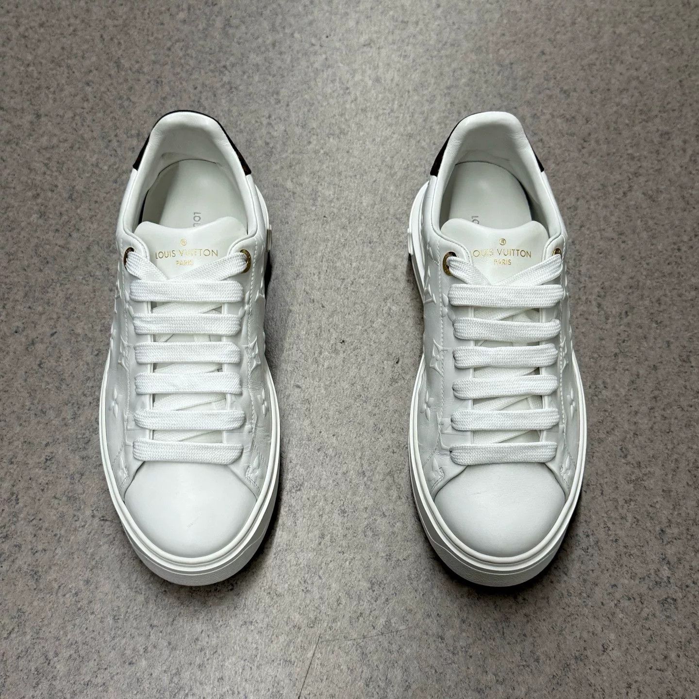 Louis Vuitton Louis Vuitton Lowtop Sneakers 38 Women Size US 7.5 / IT 37.5 - 5 Thumbnail