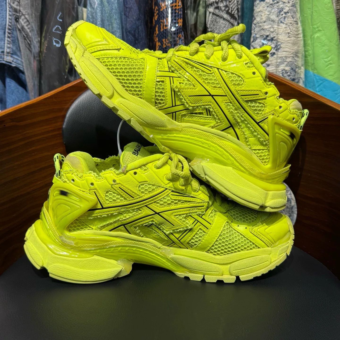 Balenciaga Balenciaga Running Yellow Lowtop Sneakers 40 Men Size US 7.5 / EU 40-41 - 7 Thumbnail