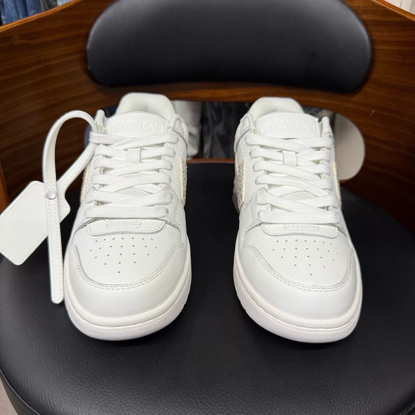 Off-White Off-White White Lowtop Sneakers 36 Men Size US 5 / EU 37 - 2 Thumbnail