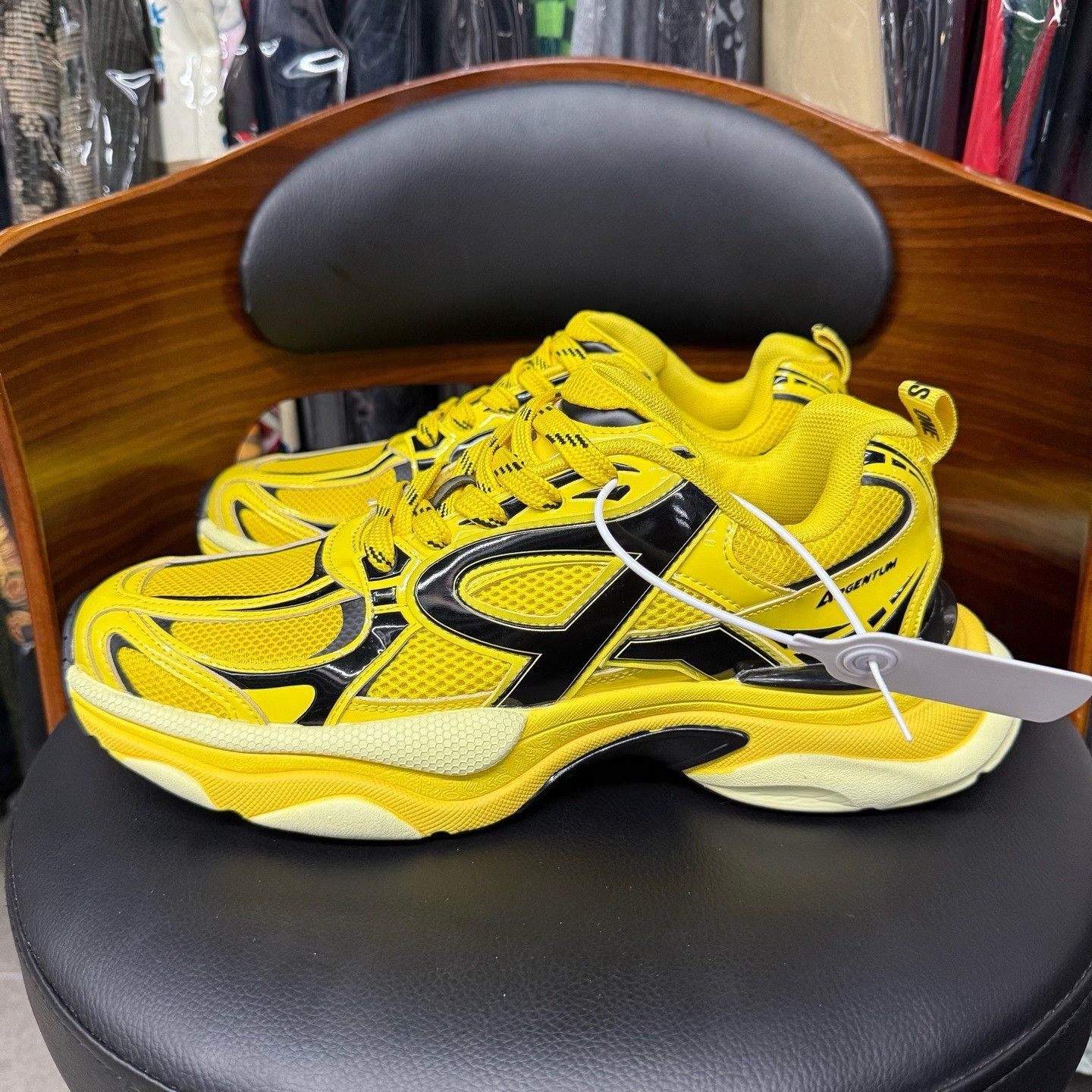 Other Running Yellow Lowtop Sneakers 43 Men Size US 10 / EU 43 - 6 Thumbnail