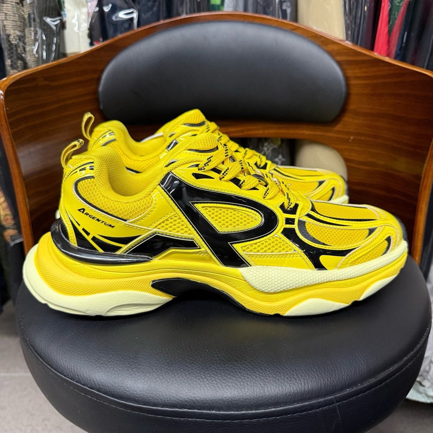 Other Running Yellow Lowtop Sneakers 43 Men Size US 10 / EU 43 - 4 Thumbnail