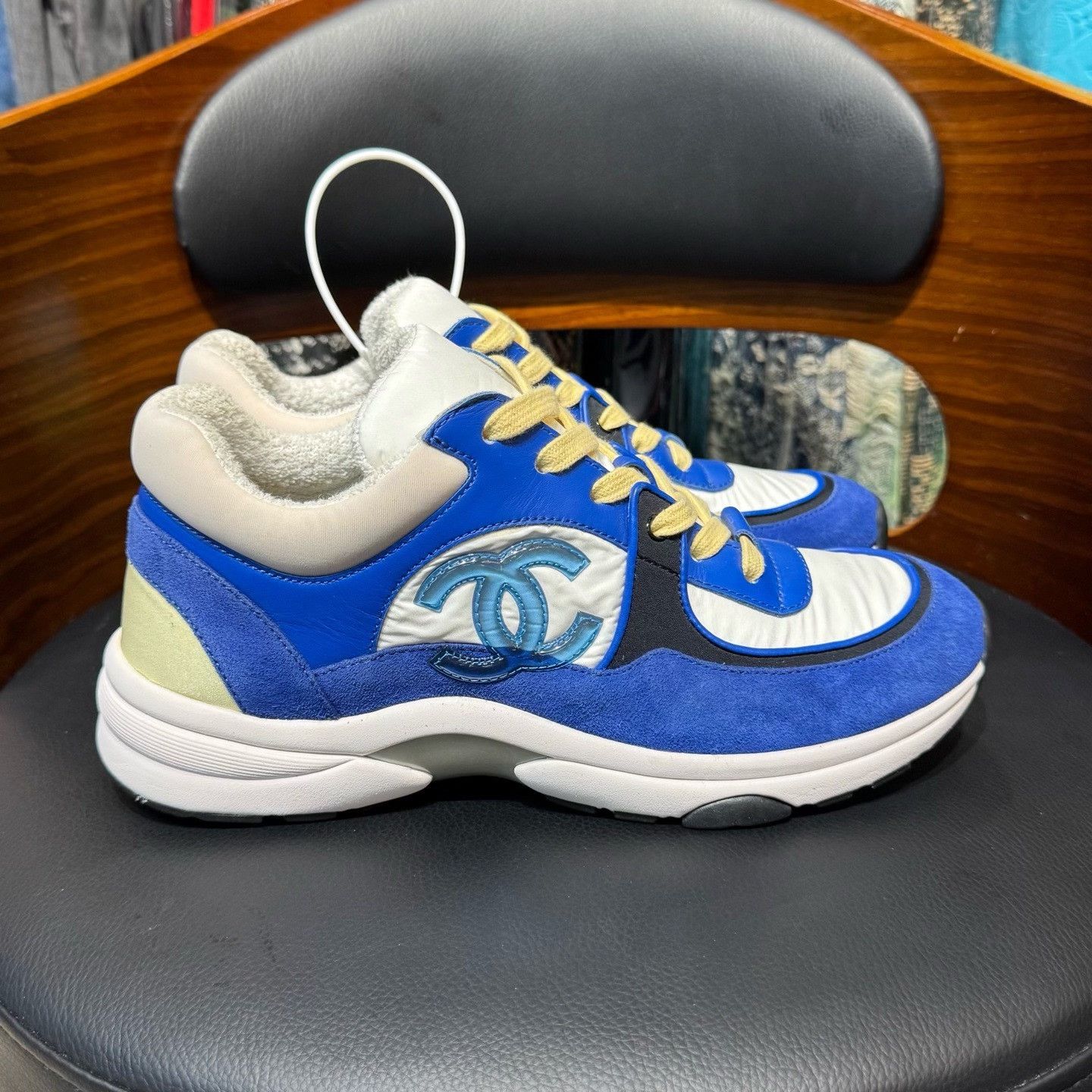 Chanel Chanel Blue Lowtop Sneakers 37 Women Size US 6.5 / IT 36.5 - 4 Thumbnail