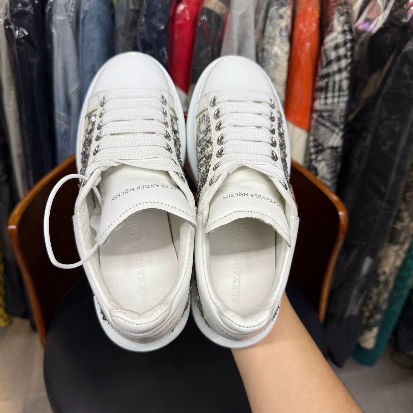 Alexander McQueen Alexander McQueen White Lowtop Sneakers 36 Women Size US 6 / IT 36 - 8 Thumbnail