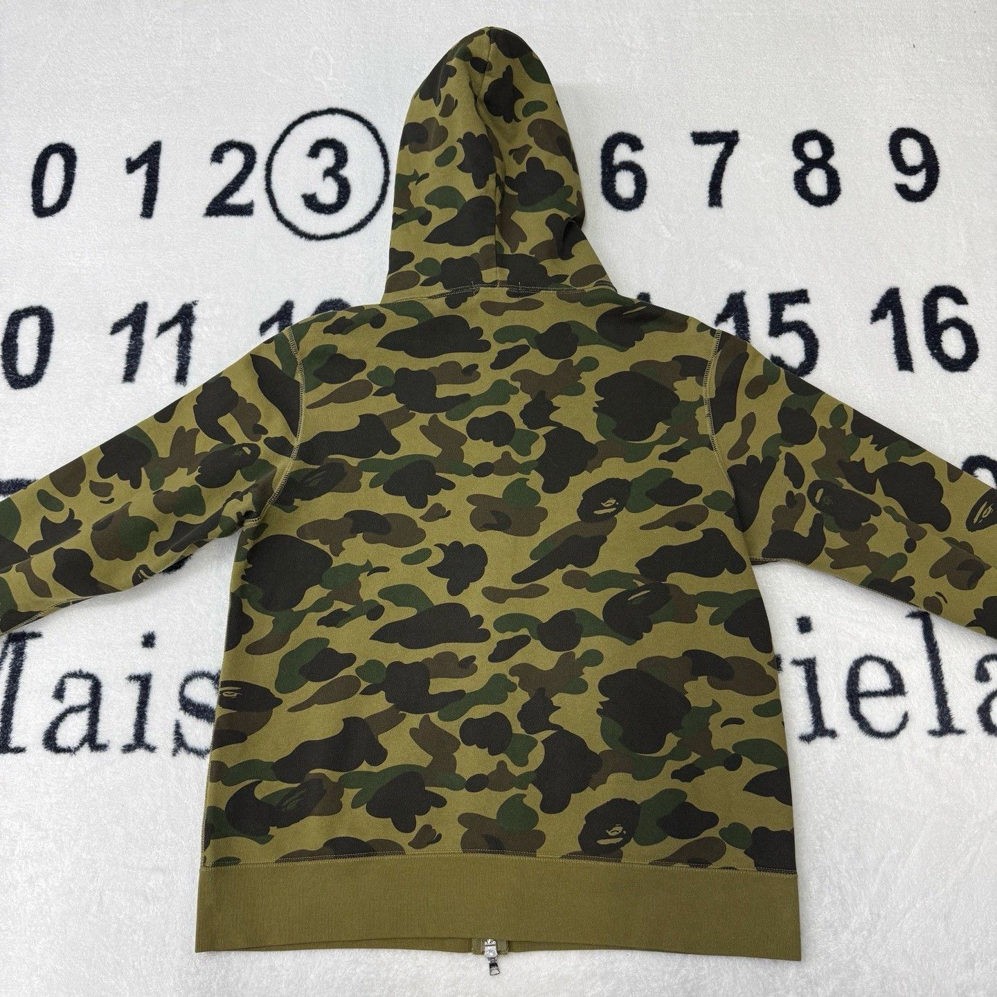 Bape Bape Shark Camo Green Light Jacket XL Men Size US XL / EU 56 / 4 - 3 Thumbnail