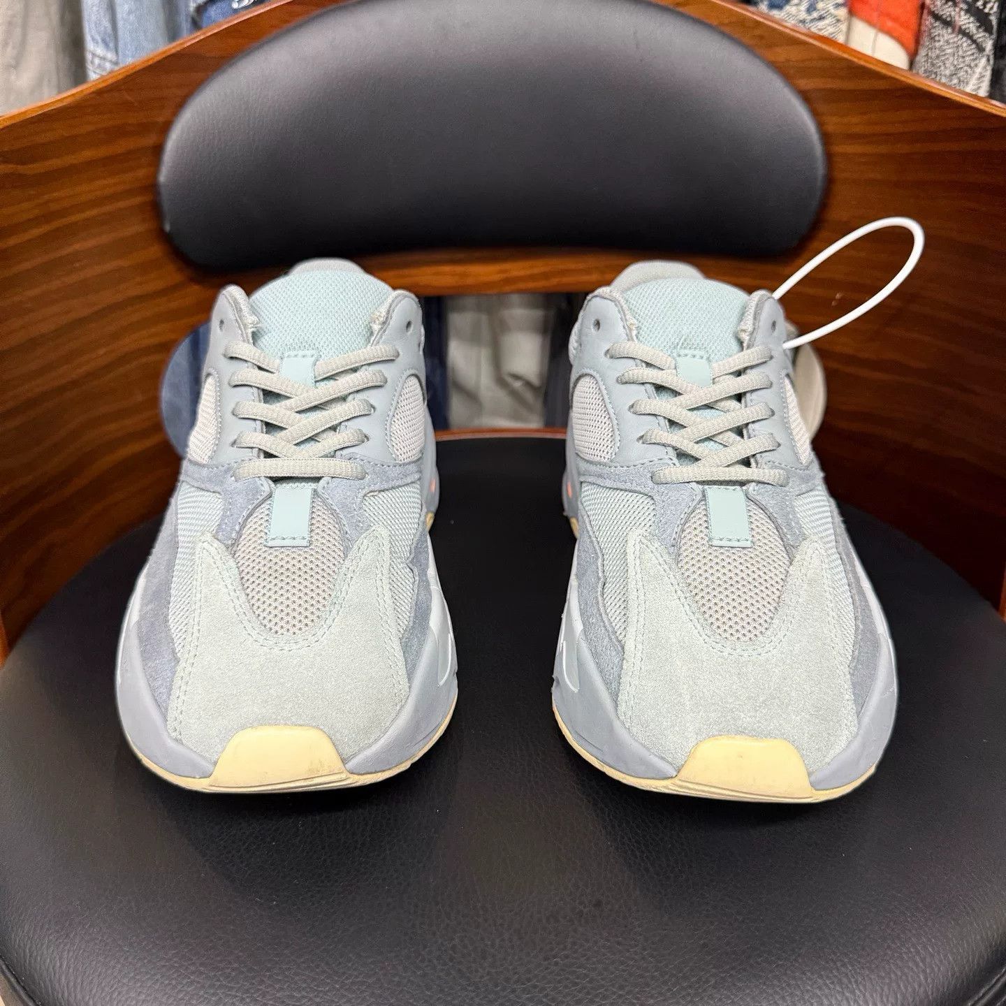 Adidas Adidas YEEZY700 Gray Lowtop Sneakers 39 Men Size US 6.5 / EU 39-40 - 2 Thumbnail