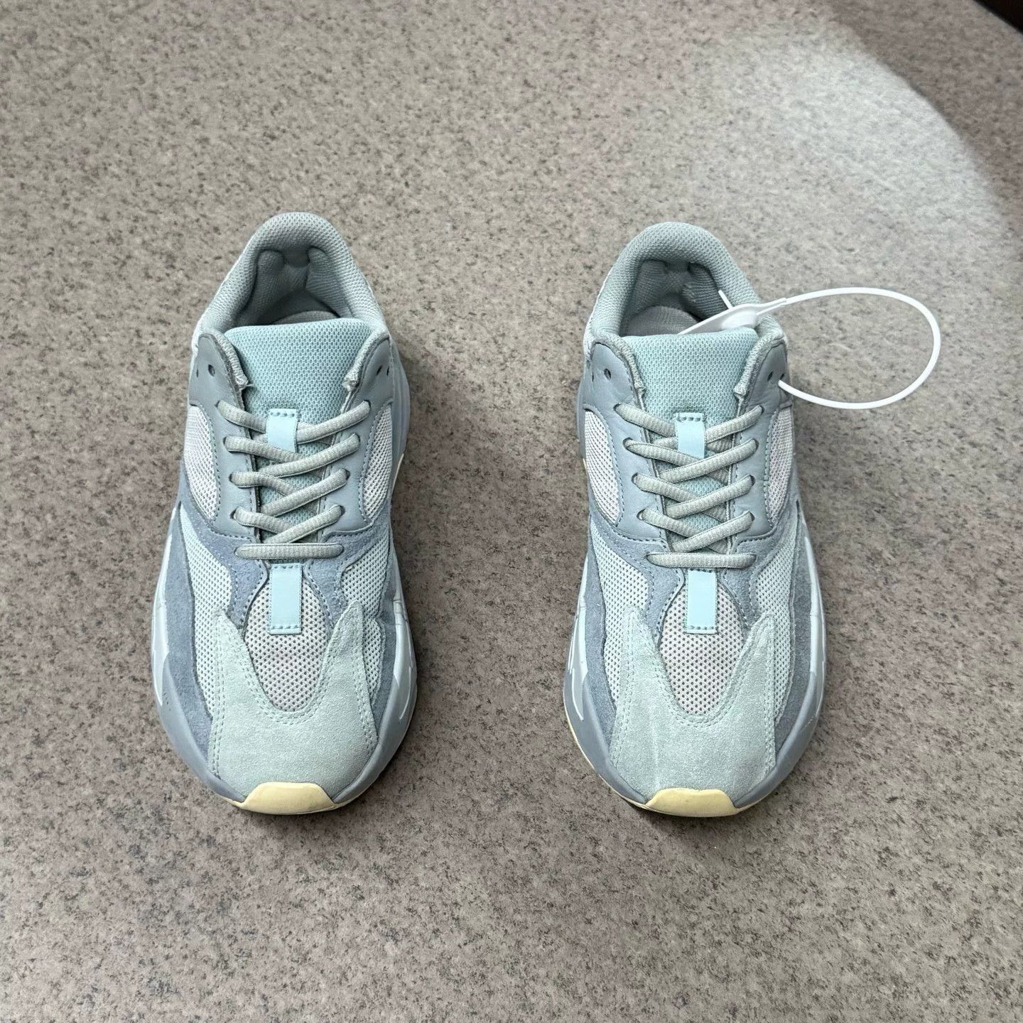 Adidas Adidas YEEZY700 Gray Lowtop Sneakers 39 Men Size US 6.5 / EU 39-40 - 5 Thumbnail