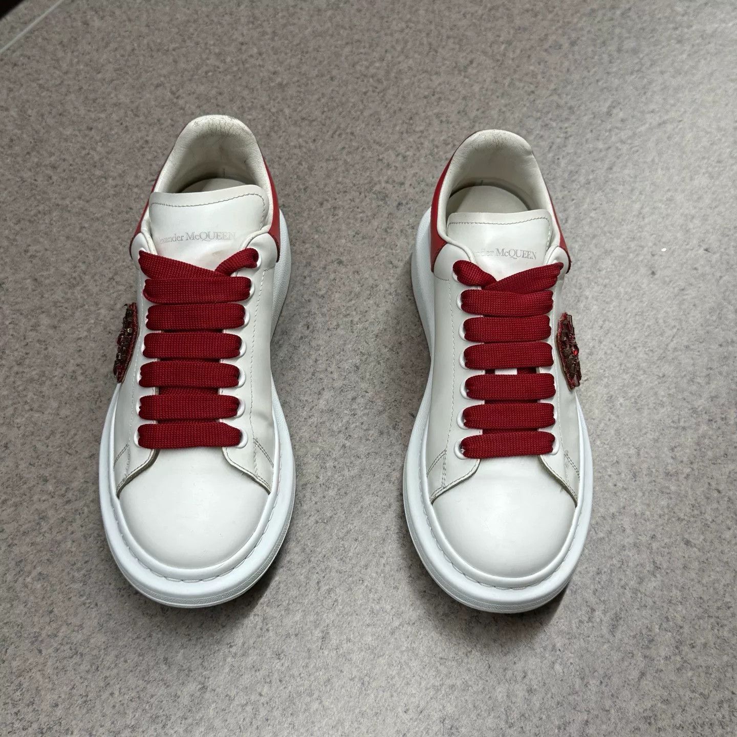 Alexander McQueen Alexander McQueen Limited Red Lowtop Sneakers 40 Women Size US 9 / IT 39 - 5 Thumbnail