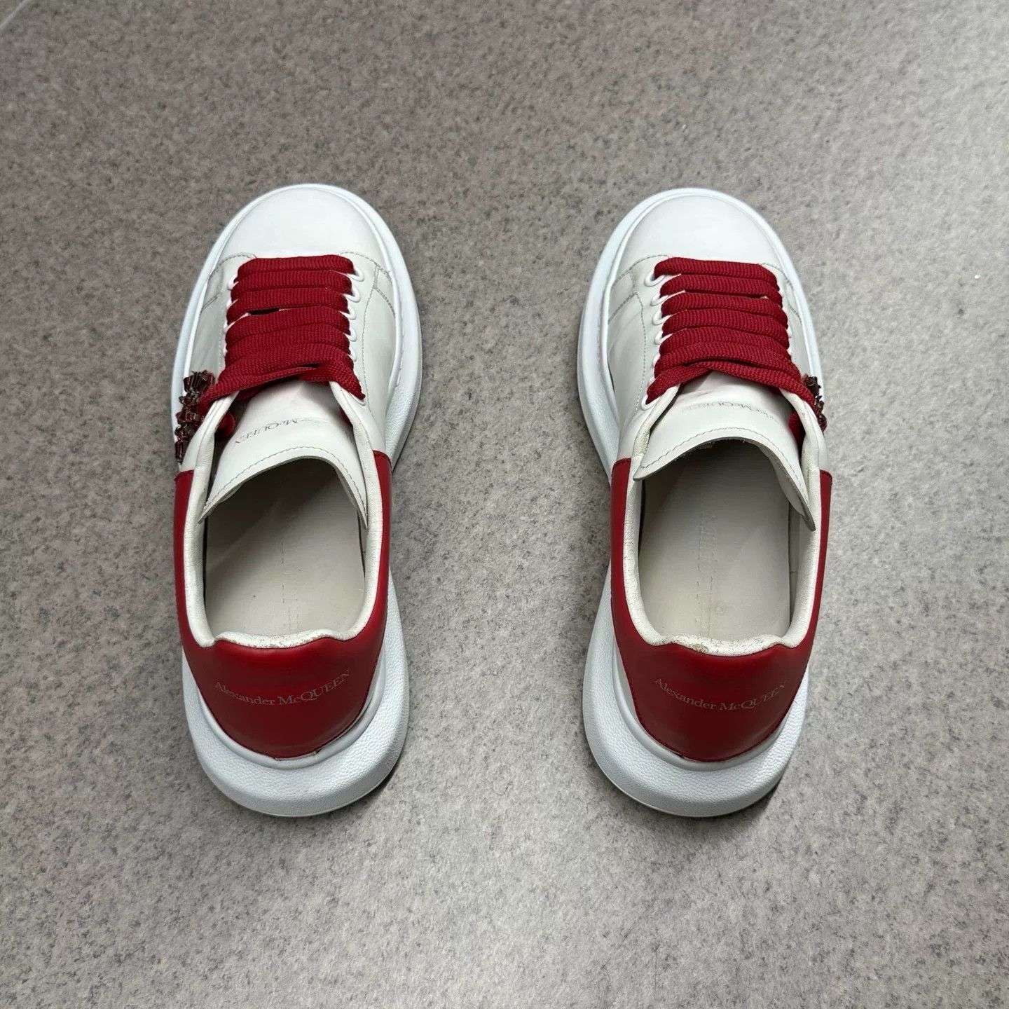 Alexander McQueen Alexander McQueen Limited Red Lowtop Sneakers 40 Women Size US 9 / IT 39 - 8 Thumbnail
