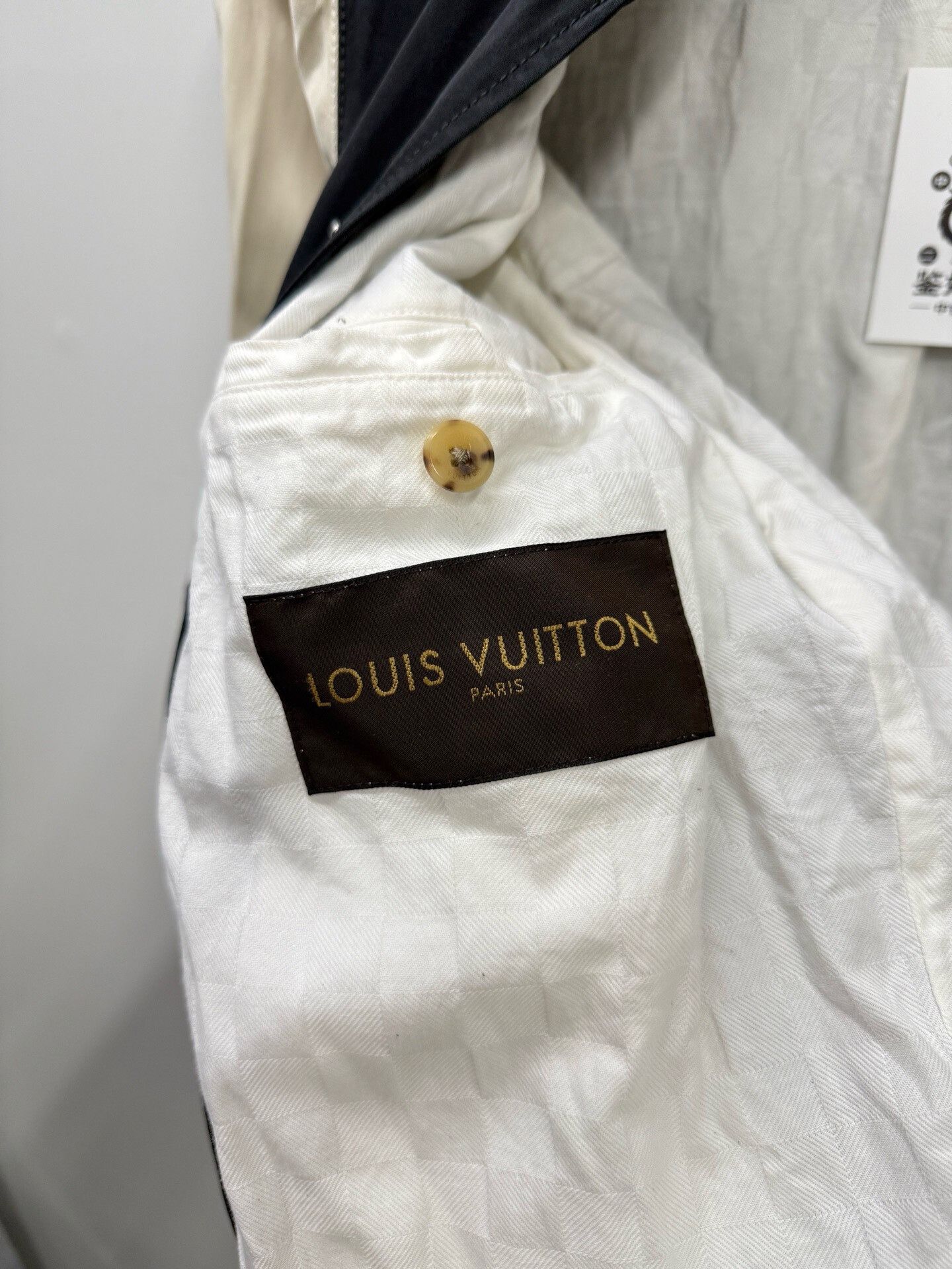 Louis Vuitton Louis Vuitton Brown Light Jacket 50 Men Size US XL / EU 56 / 4 - 5 Thumbnail