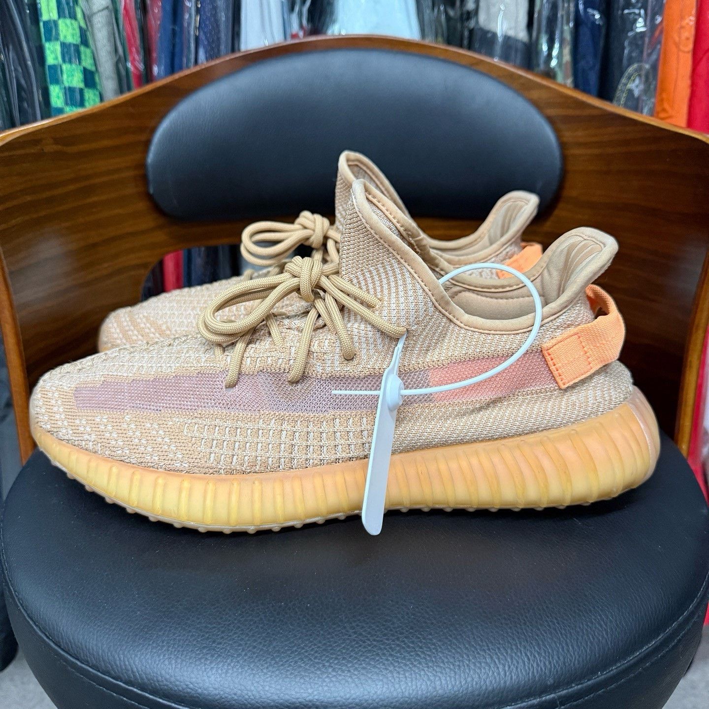 Adidas Adidas YEEZY350 Limited Lowtop Sneakers 46.5 Men Size US 12.5 / EU 45-46 - 6 Thumbnail