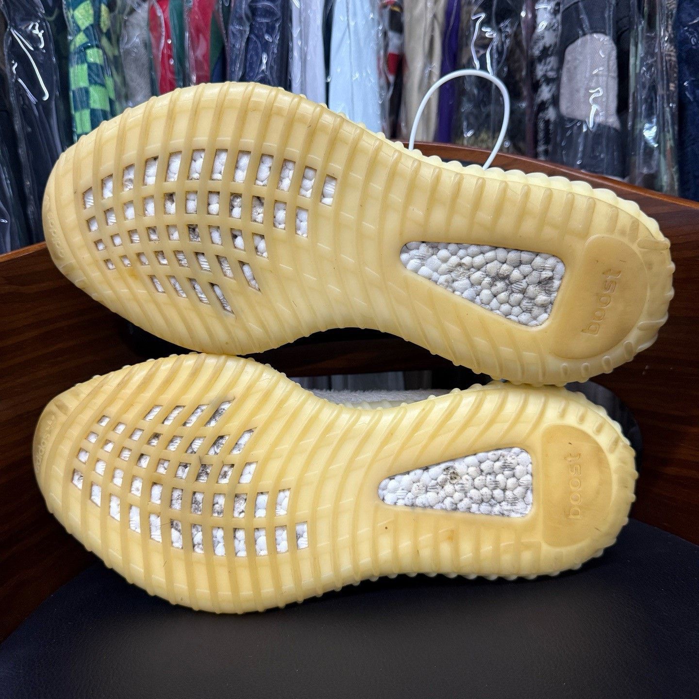 Adidas Adidas YEEZY350 White Lowtop Sneakers 44.5 Men Size US 11 / EU 44 - 9 Thumbnail
