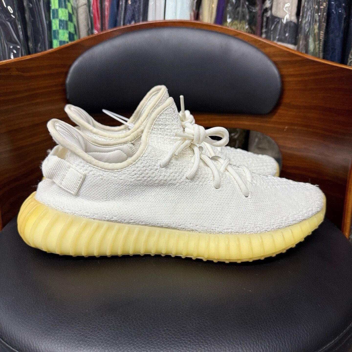 Adidas Adidas YEEZY350 White Lowtop Sneakers 44.5 Men Size US 11 / EU 44 - 4 Thumbnail