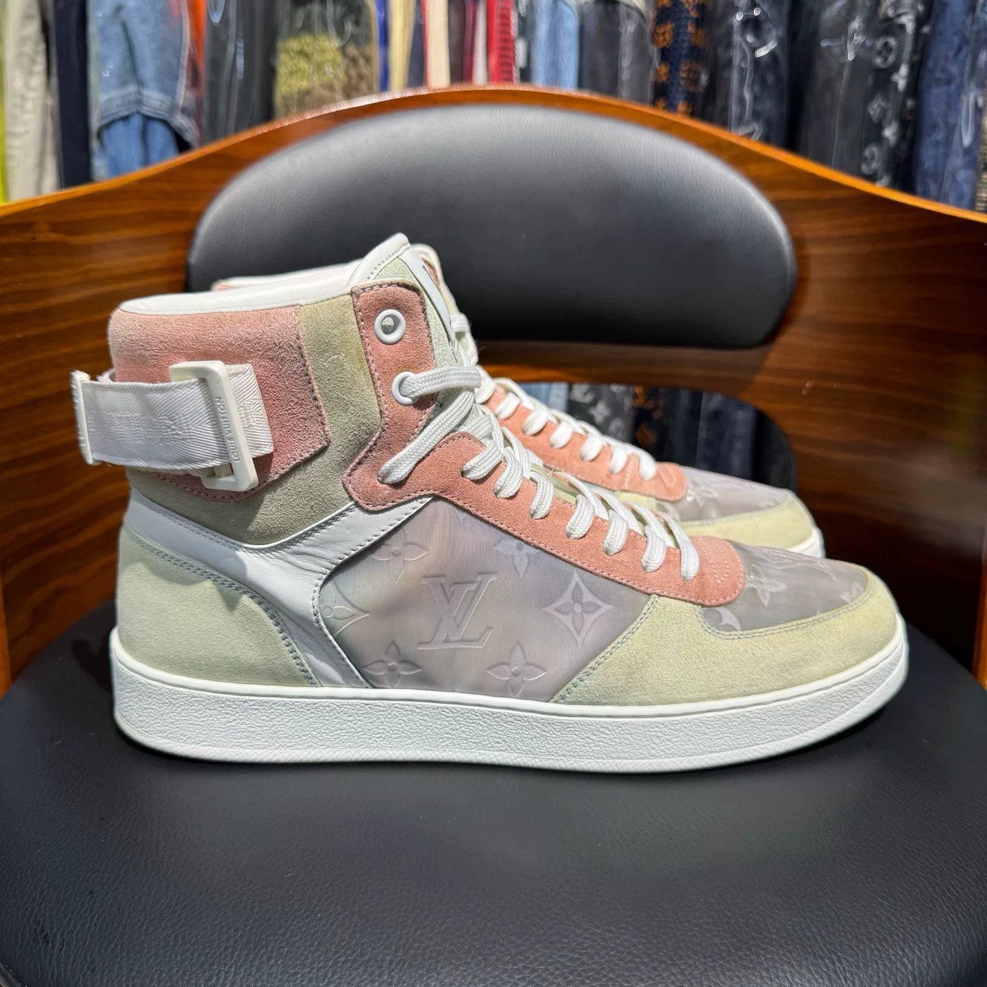 Louis Vuitton Louis Vuitton Multi Hitop Sneakers 40 Men Size US 7.5 / EU 40-41 - 4 Thumbnail
