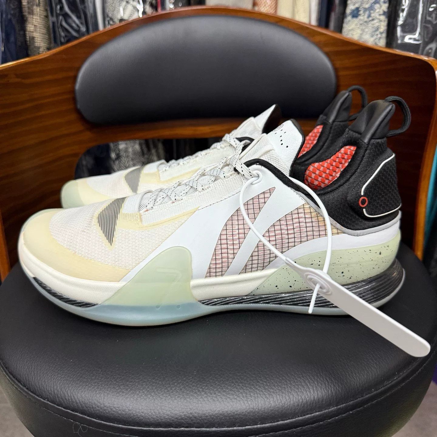 Li-Ning Li-Ning White Lowtop Sneakers 43 Men Size US 10 / EU 43 - 6 Thumbnail