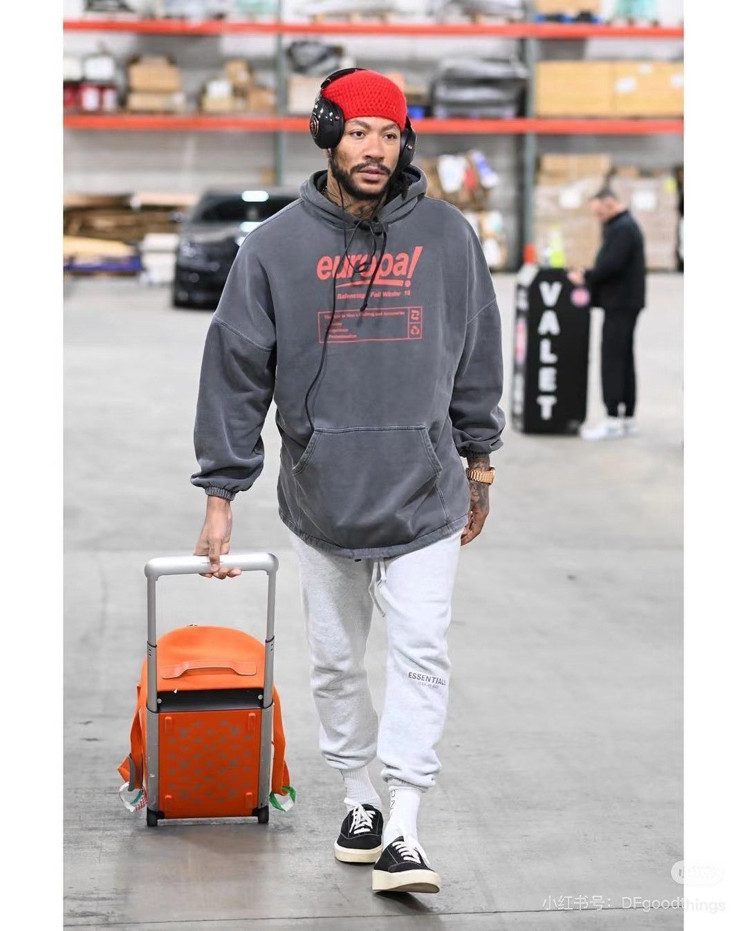 Balenciaga Balenciaga Distressed Gray Hoodie S Men Size US S / EU 44-46 / 1 - 6 Thumbnail
