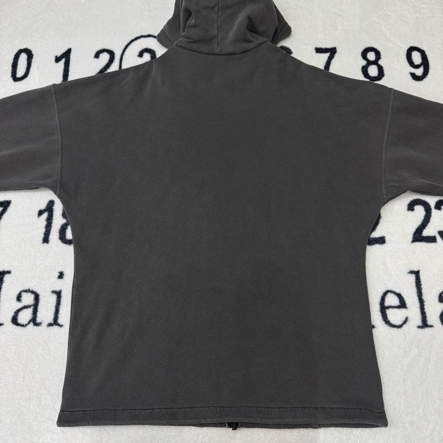 Balenciaga Balenciaga Distressed Gray Hoodie S Men Size US S / EU 44-46 / 1 - 3 Thumbnail